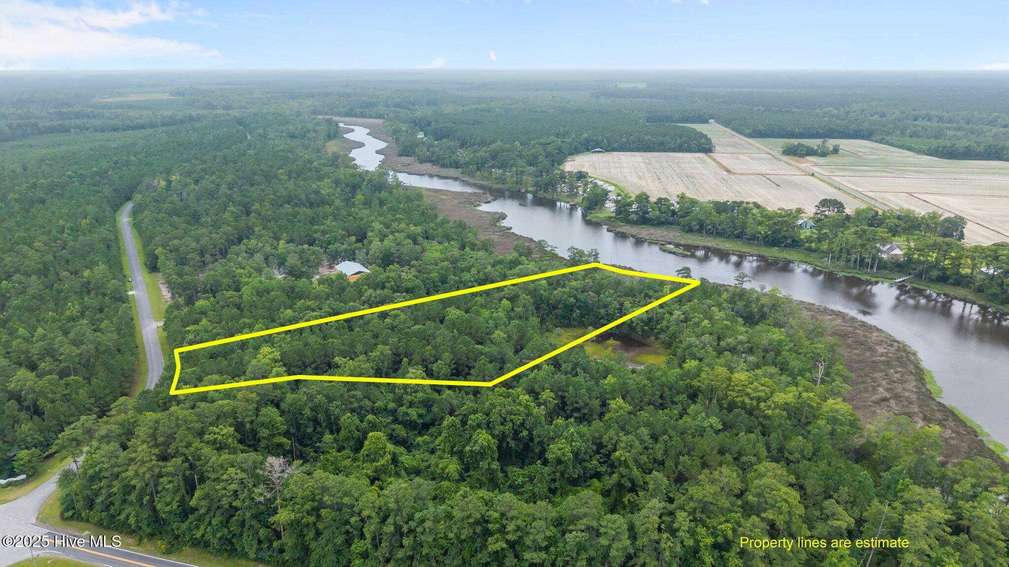 100 Baytree Lane Property Photo 3