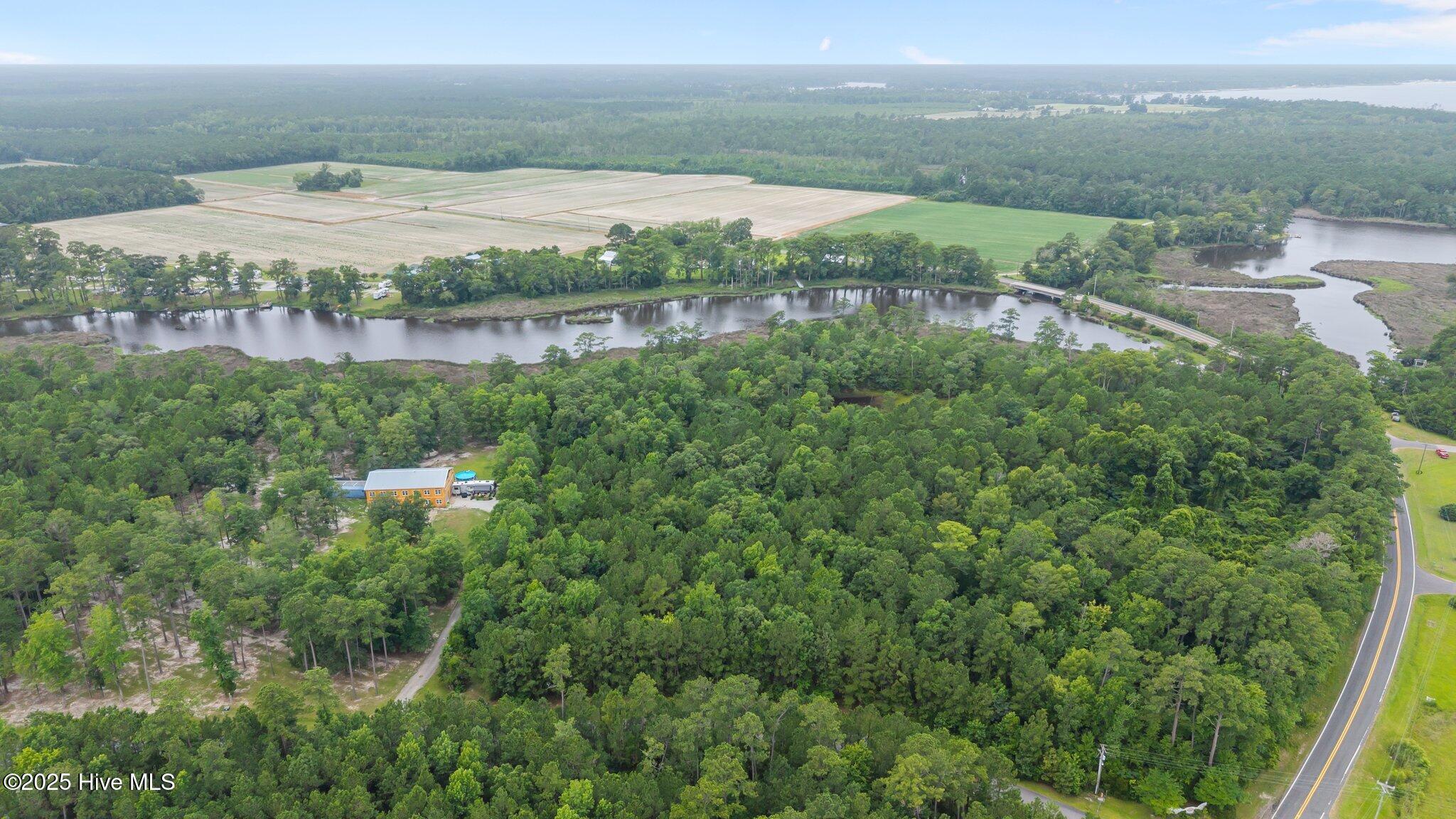 100 Baytree Lane Property Photo 12