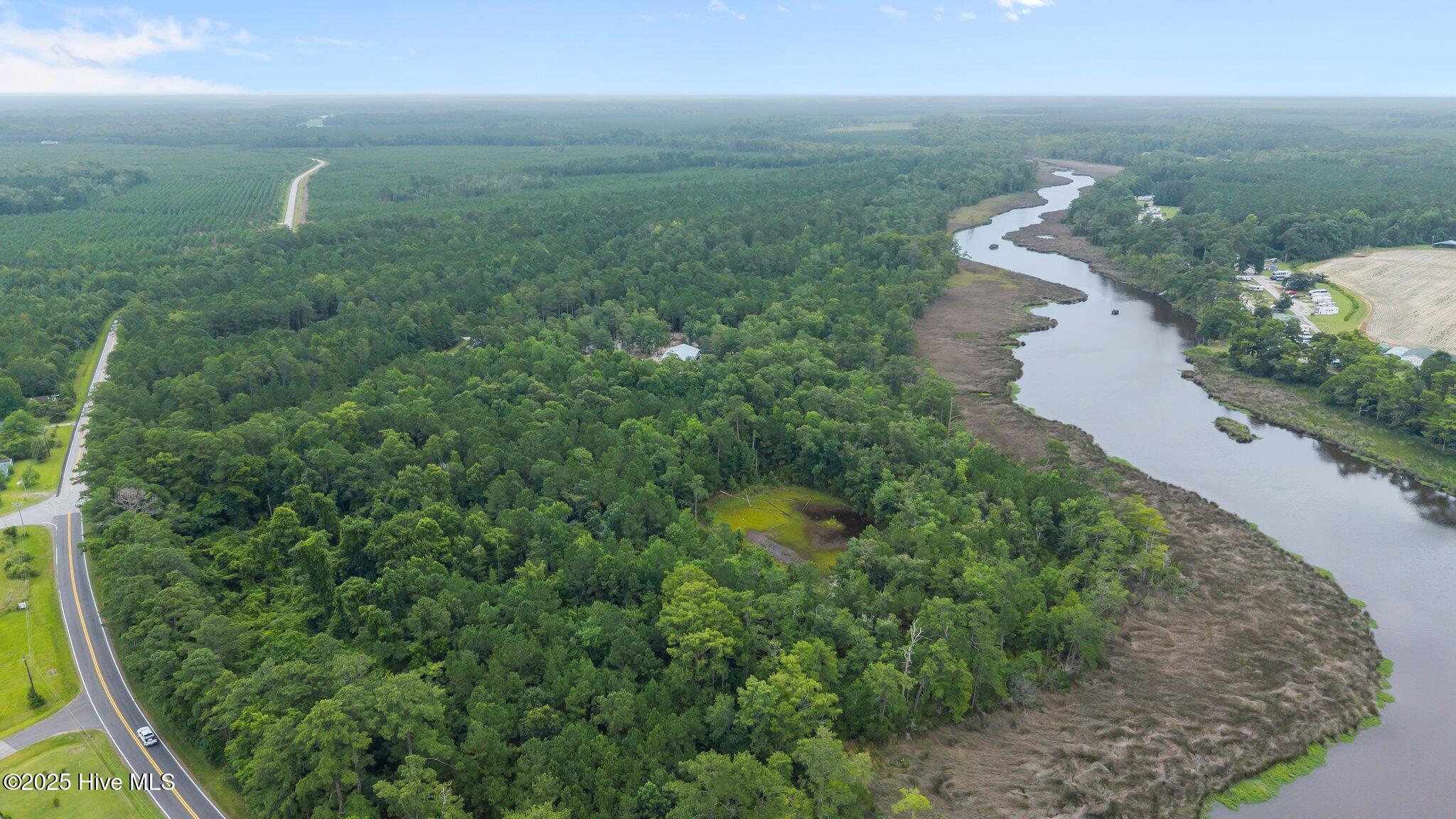 100 Baytree Lane Property Photo 15