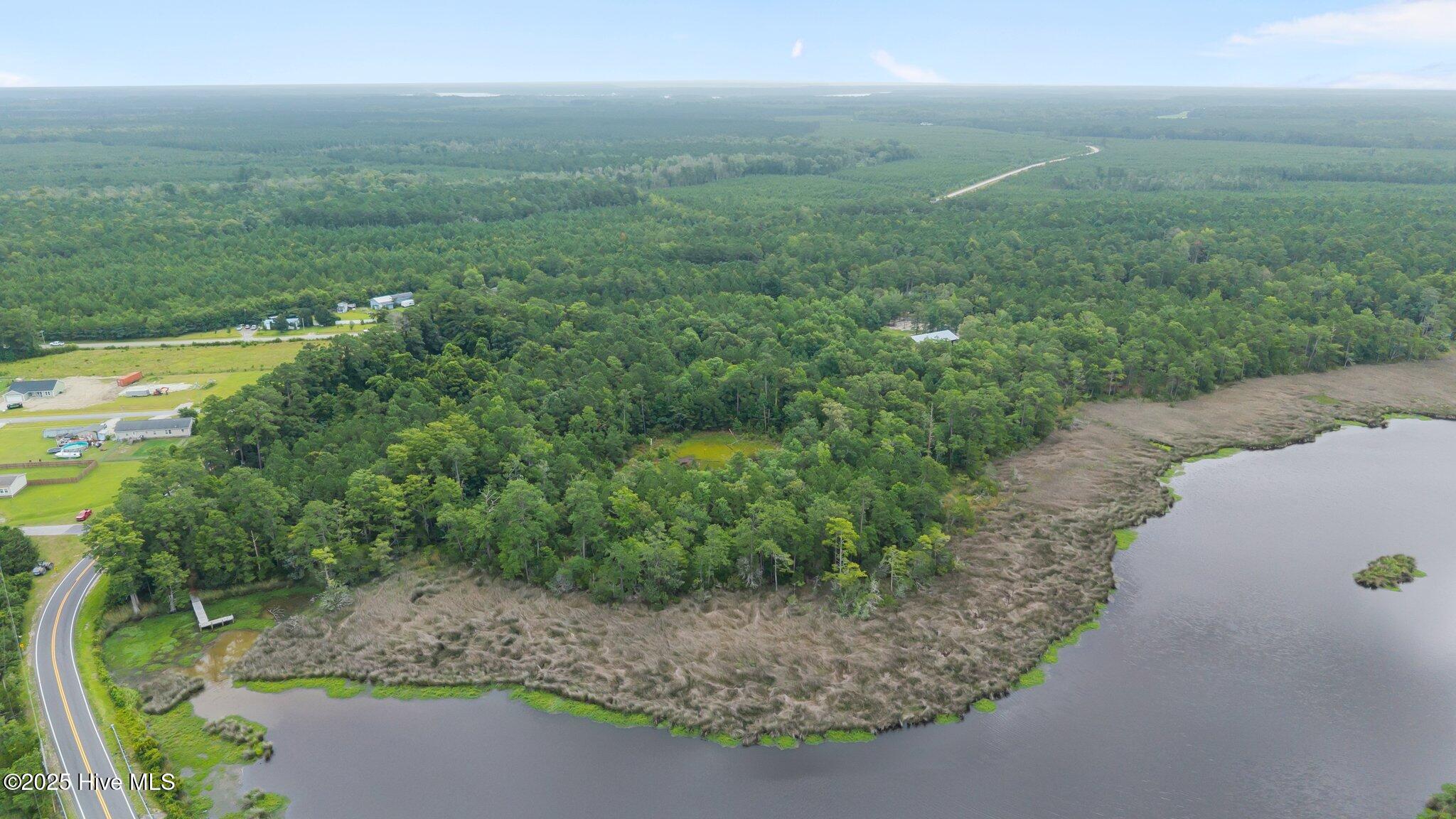 100 Baytree Lane Property Photo 16