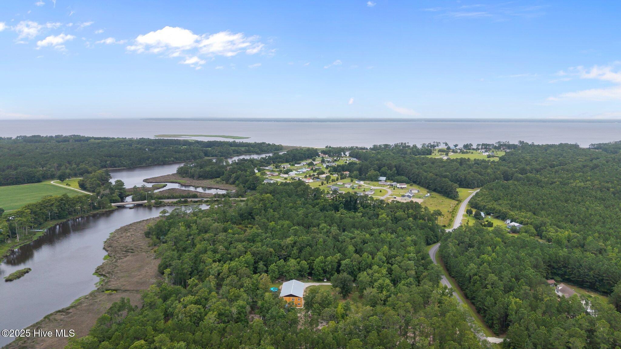 100 Baytree Lane Property Photo 22