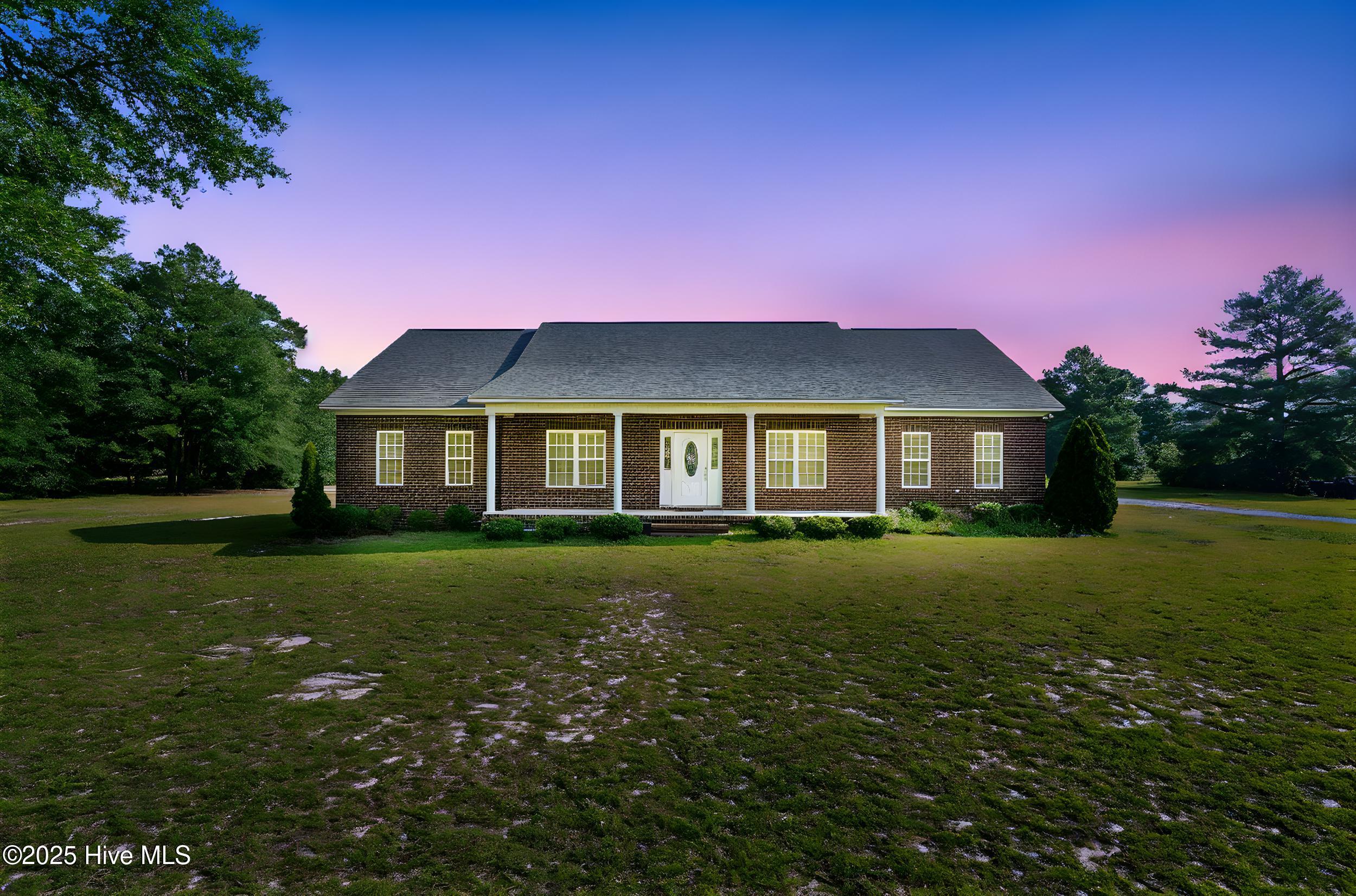 527 Live Oak Methodist Church Road Property Photo 1