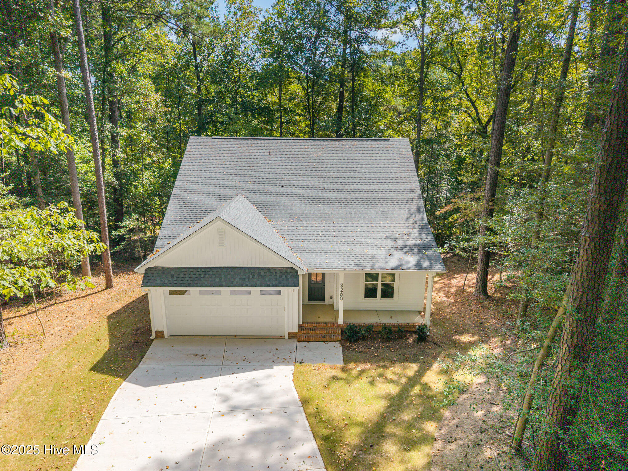 3260 Yorkshire Circle Property Photo 1