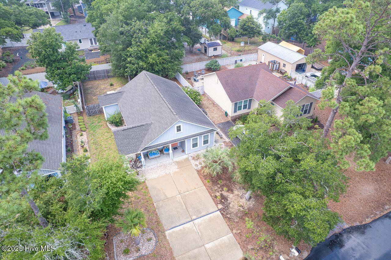 227 Ne 38th Street Property Photo 33