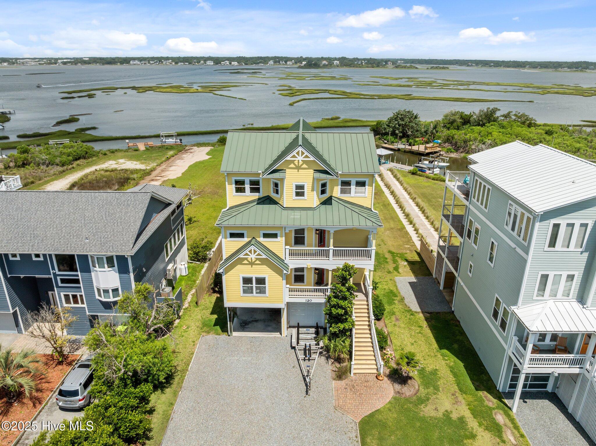120 Windjammer Drive Property Photo 1