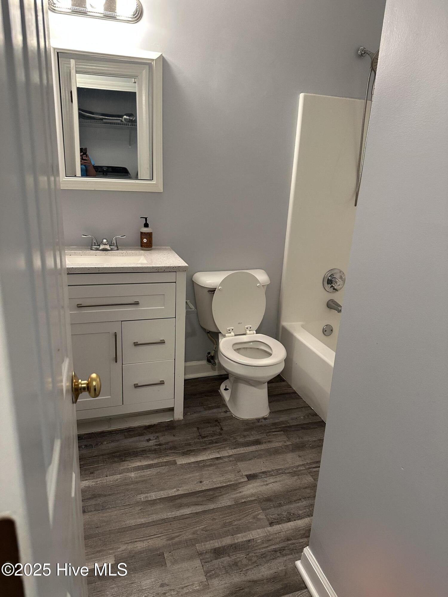 2116 Tanglewood Road Property Photo 17