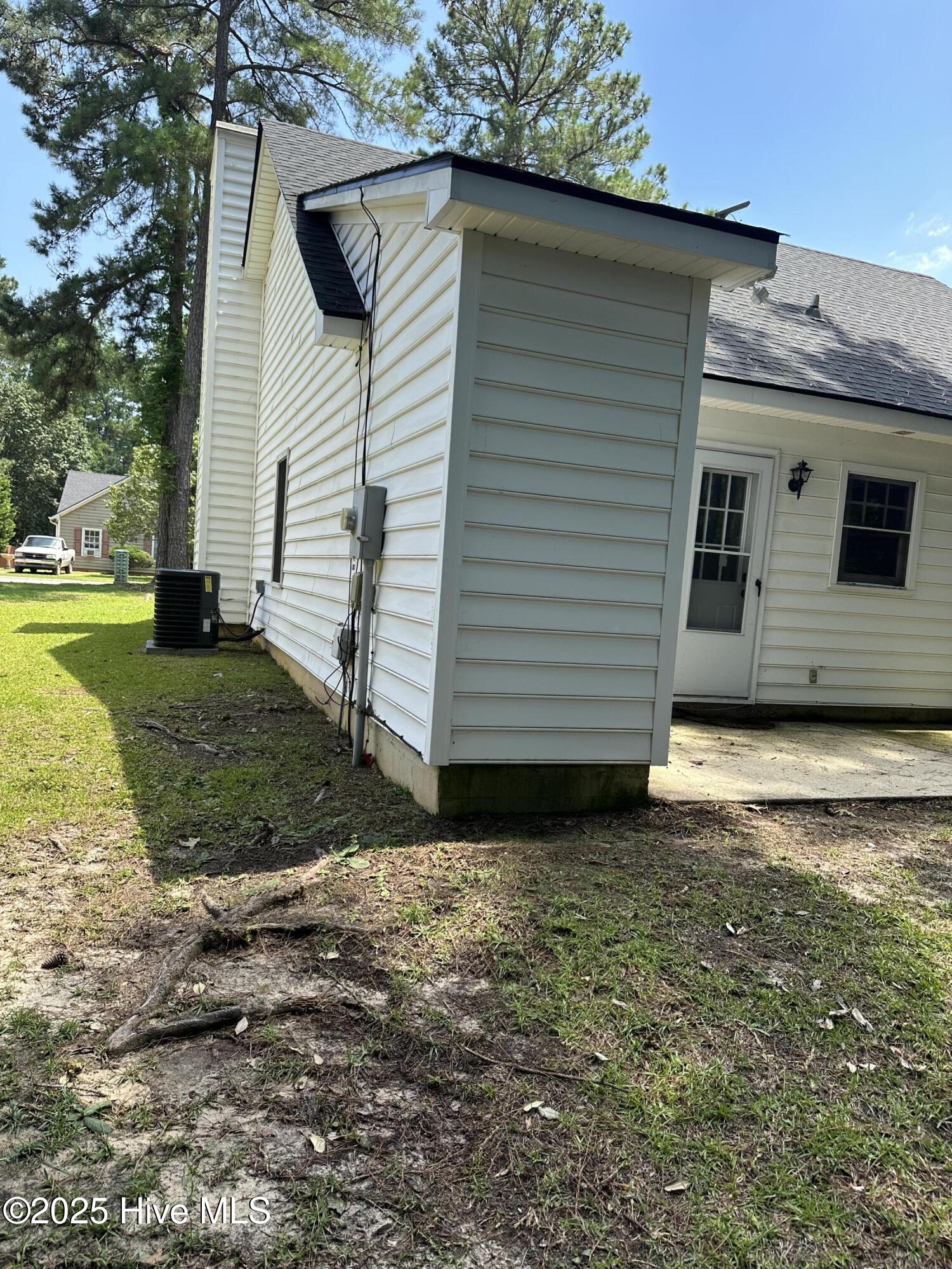 2116 Tanglewood Road Property Photo 23