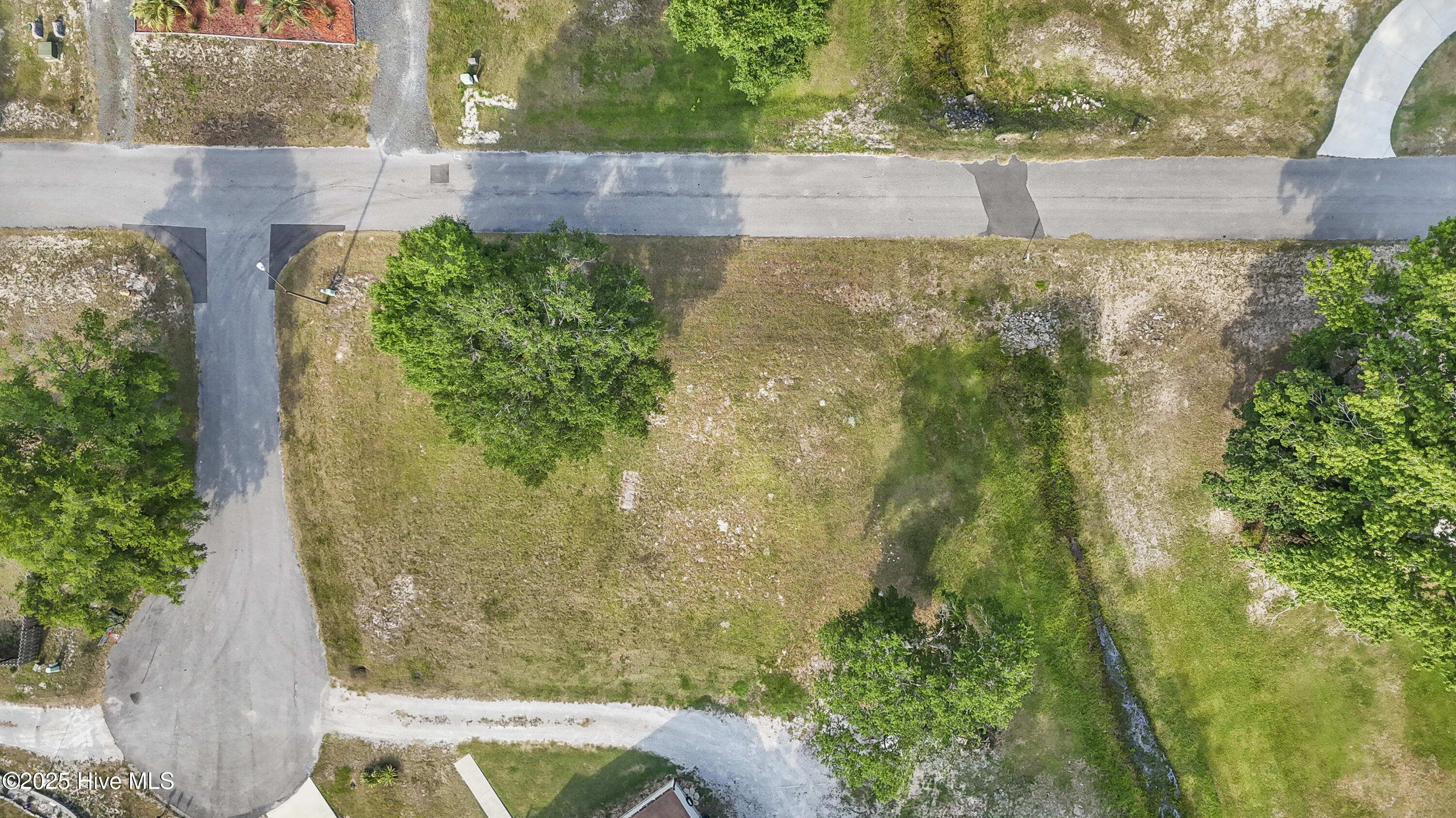 1629 Sea Bass Court Property Photo 2