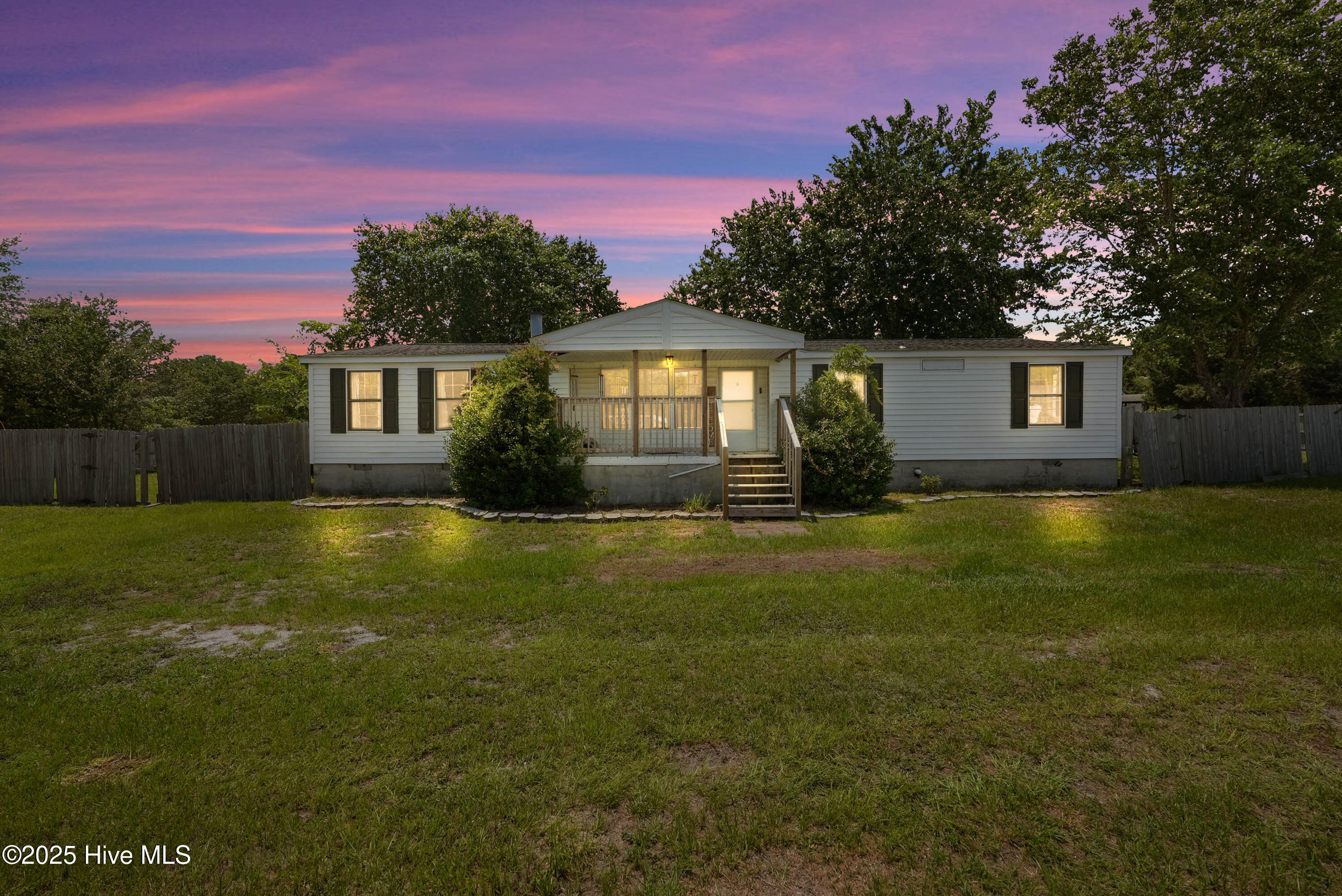 171 Oyster Lane Property Photo 1
