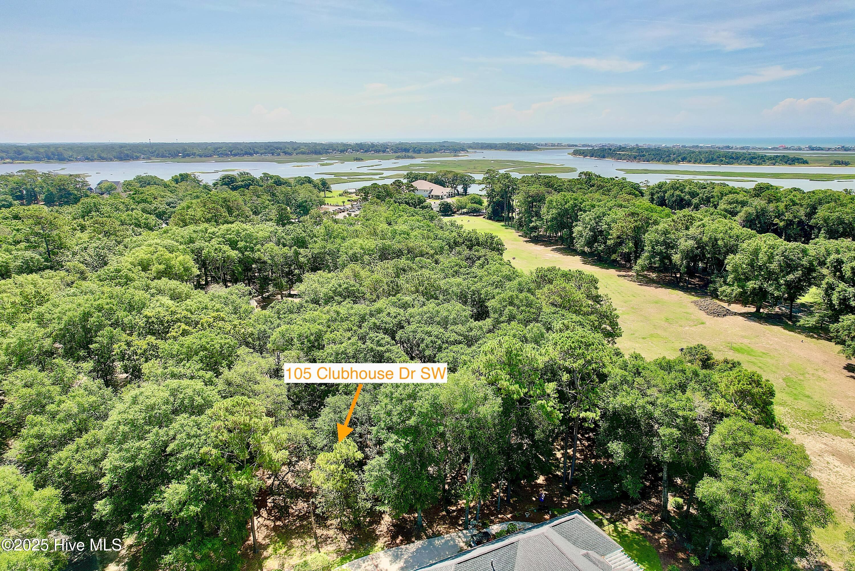 105 Clubhouse Drive Property Photo 1
