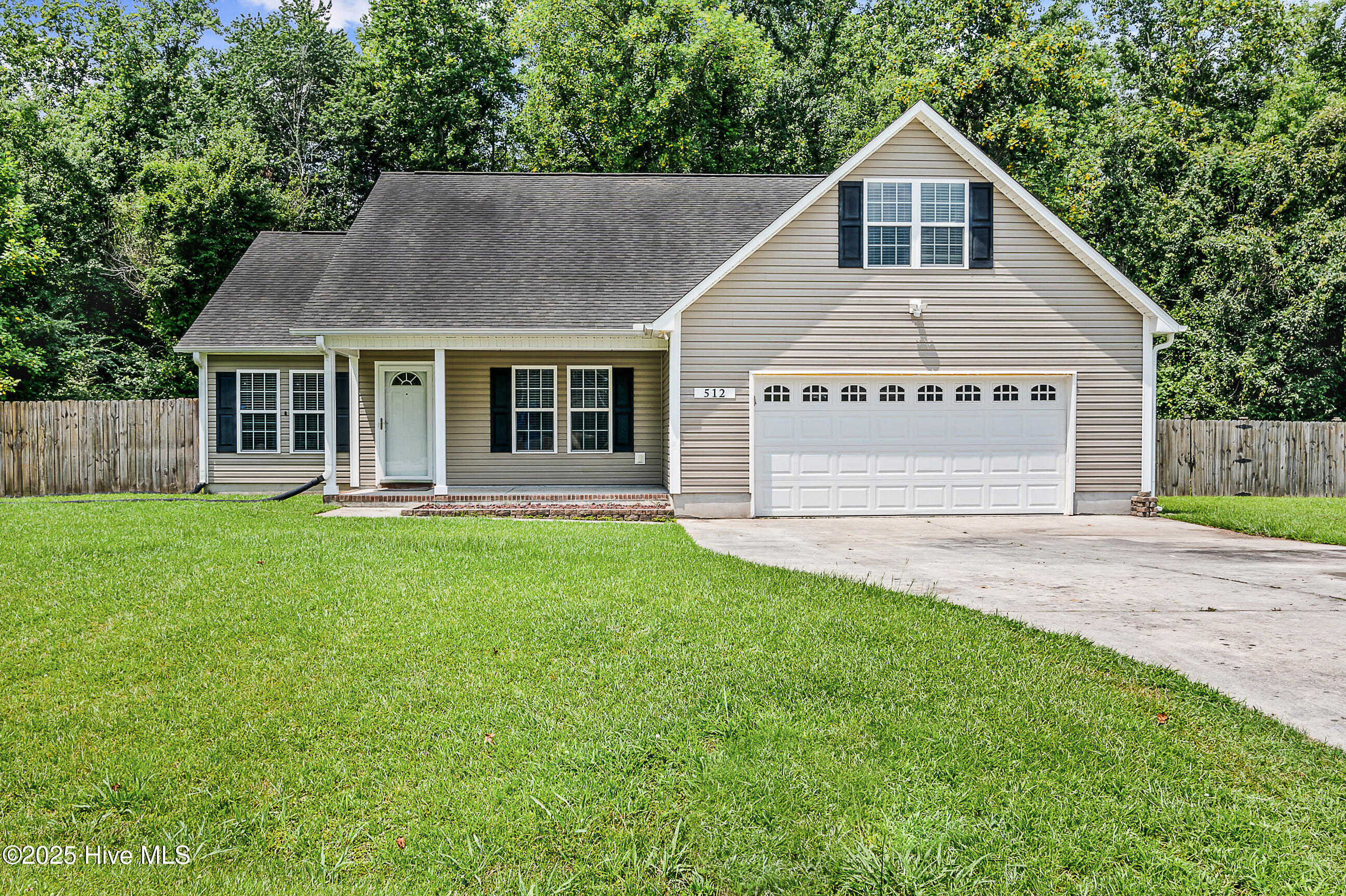 512 Sw Southwest Ridge Drive Property Photo 1