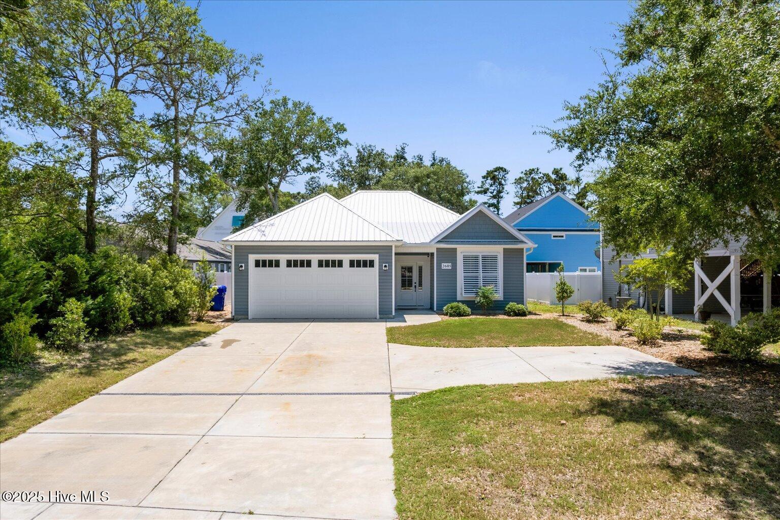 2605 E Oak Island Drive Property Photo 1