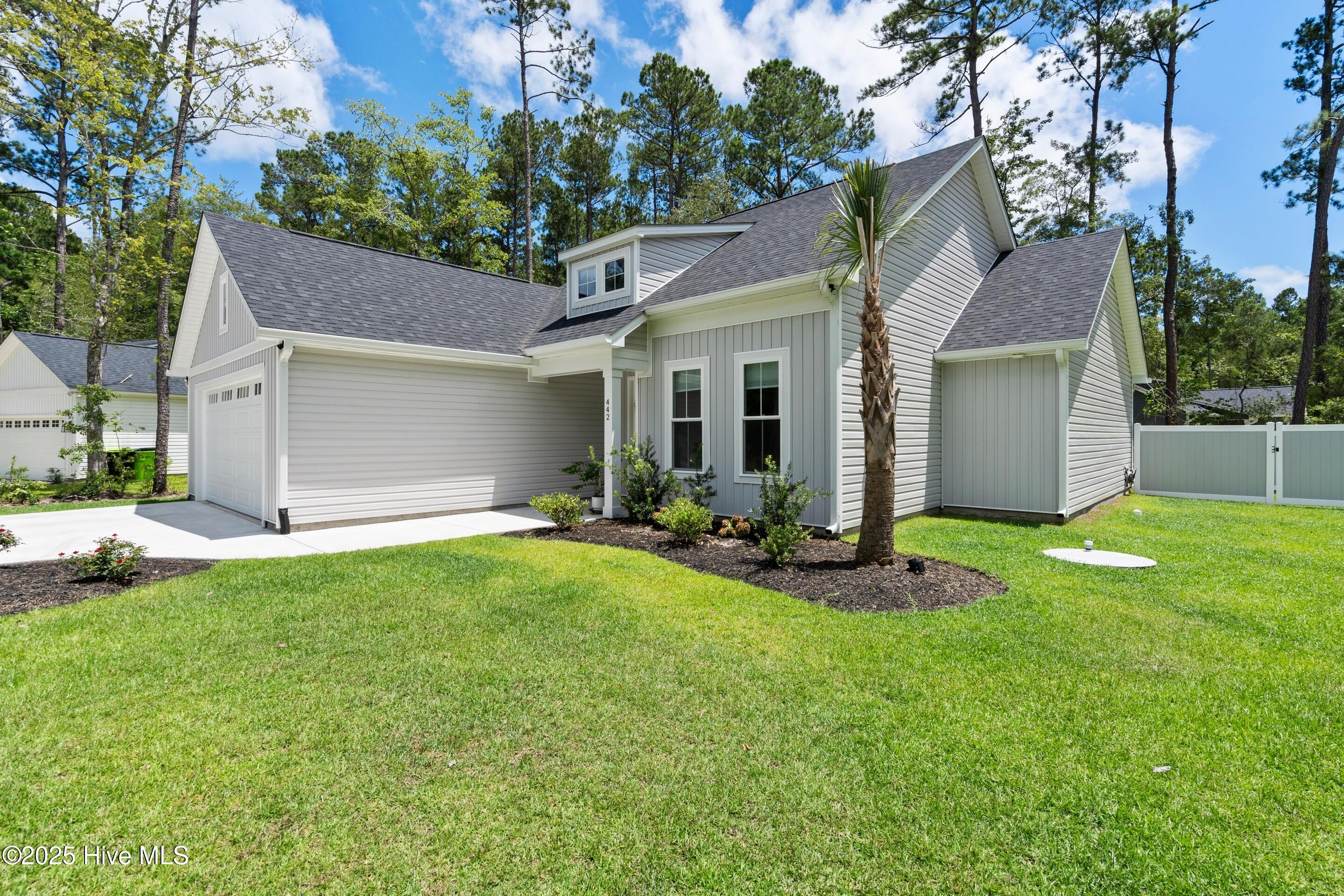 442 Sandlewood Drive Property Photo 3