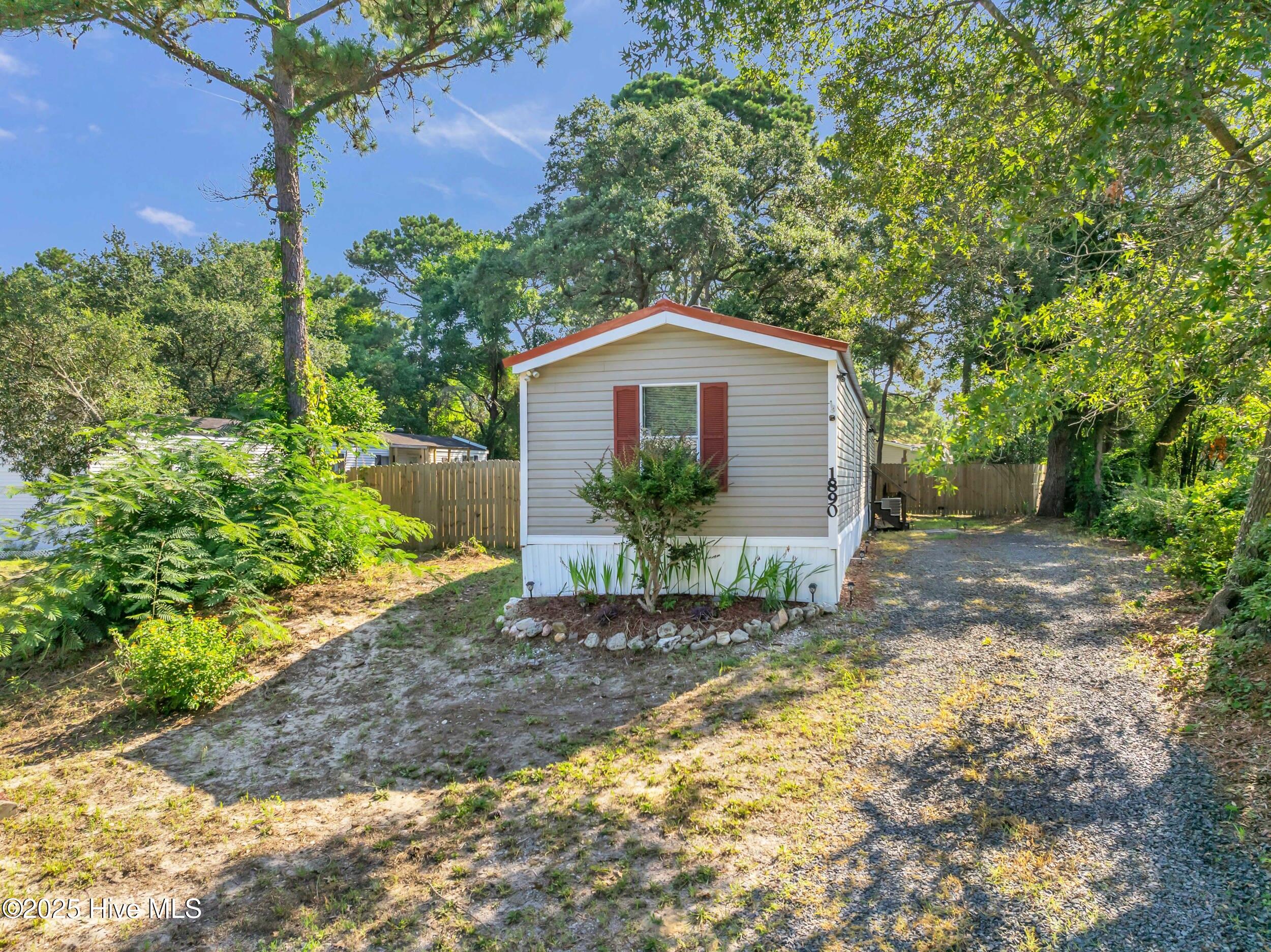 1890 Vale Street Property Photo 1