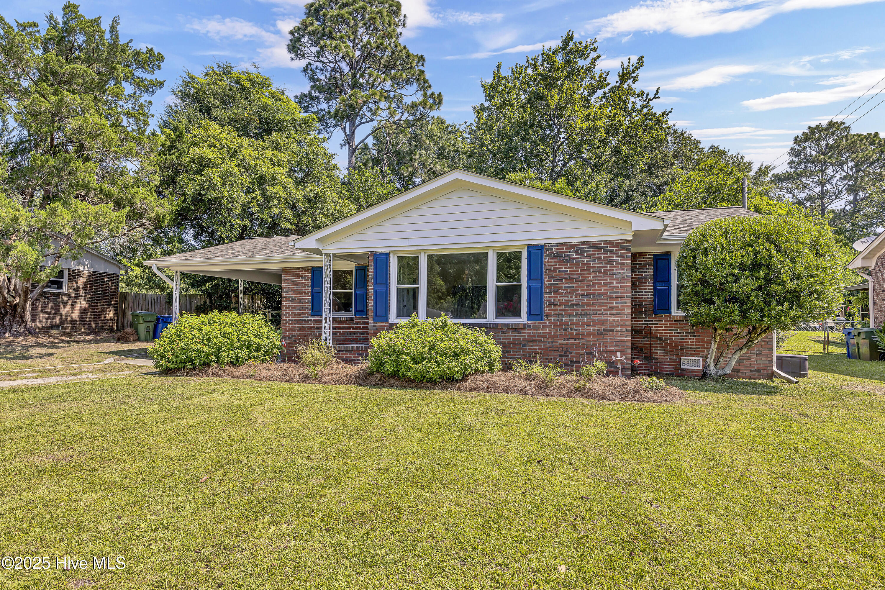 5425 Ridgewood Heights Drive Property Photo 1