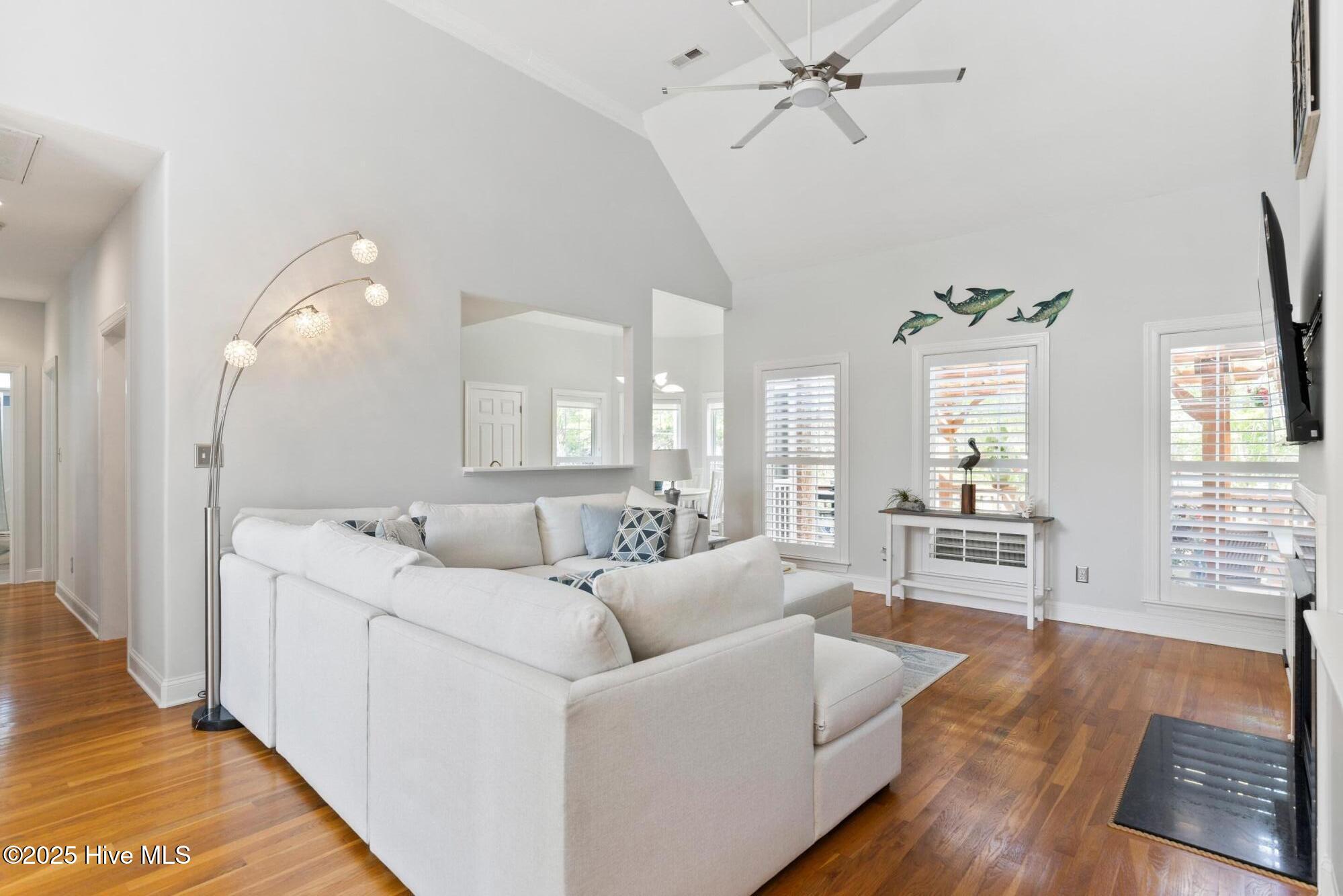 441 Autumn Chase Property Photo 6