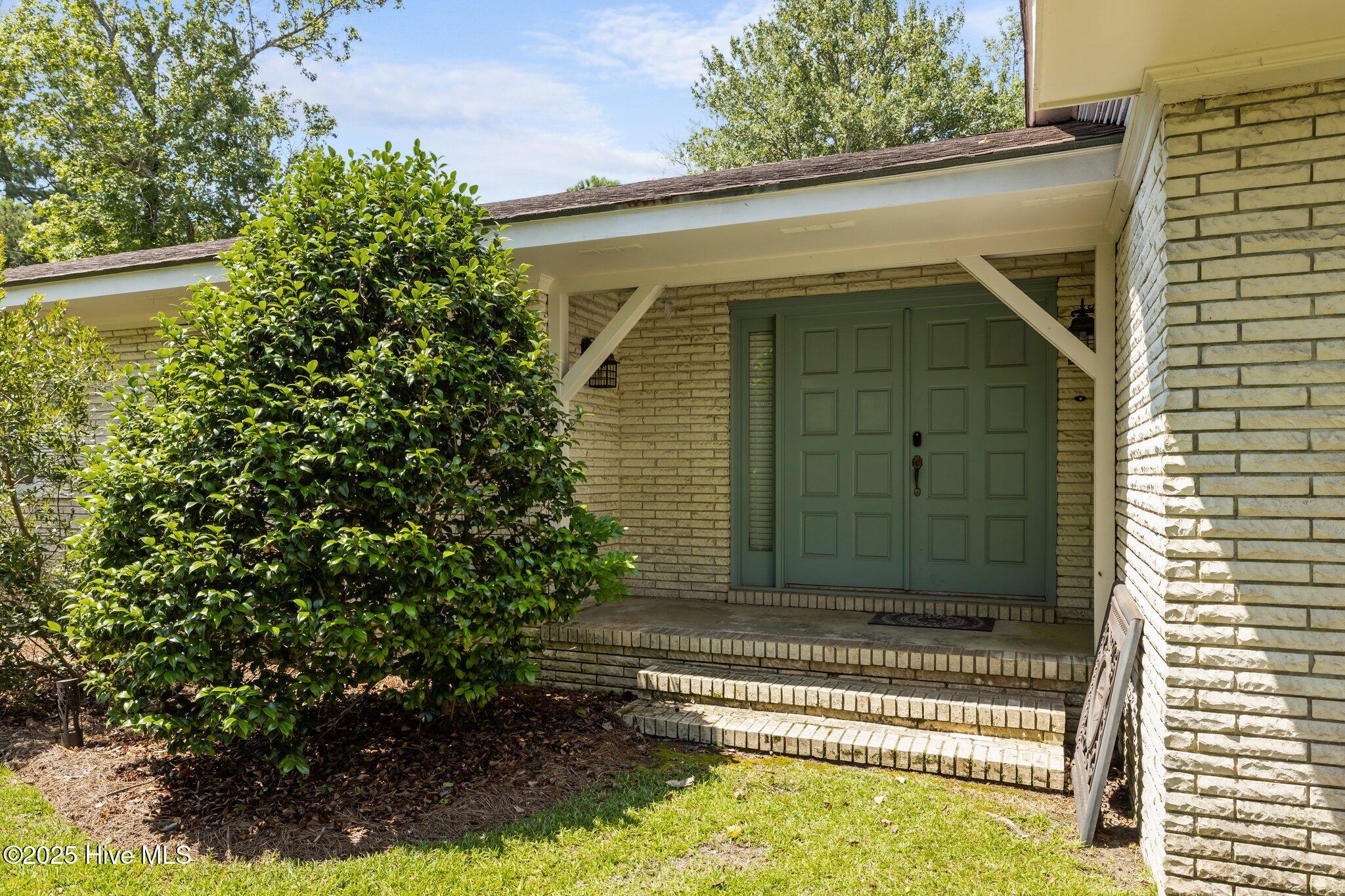116 Hodges Street Property Photo 1