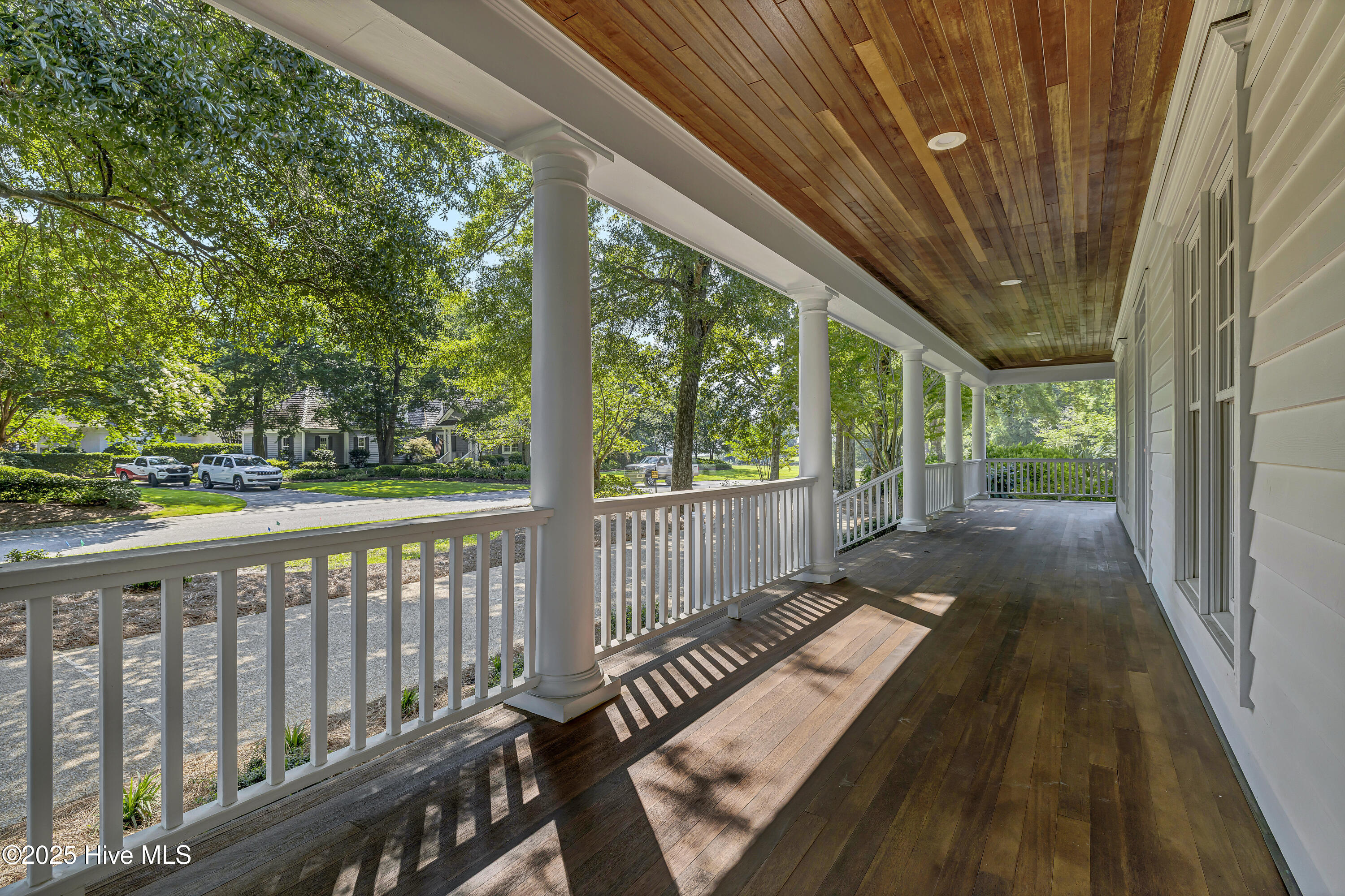 844 Arboretum Drive Property Photo 8