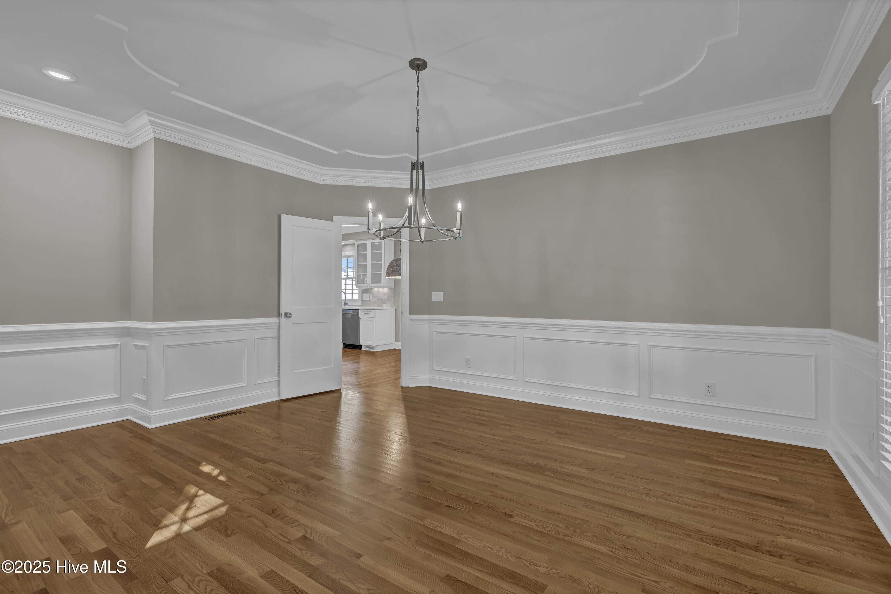 844 Arboretum Drive Property Photo 16