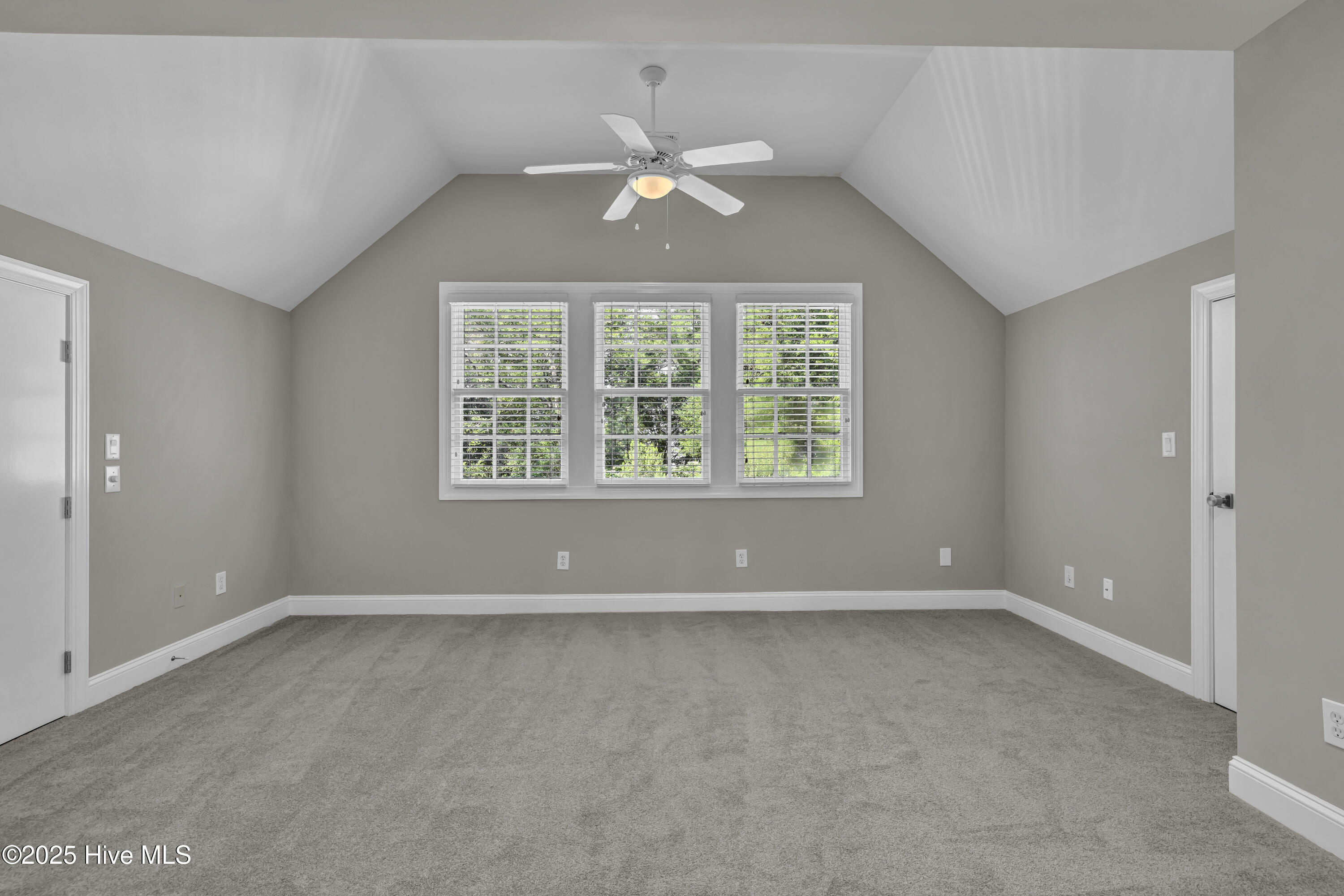844 Arboretum Drive Property Photo 33