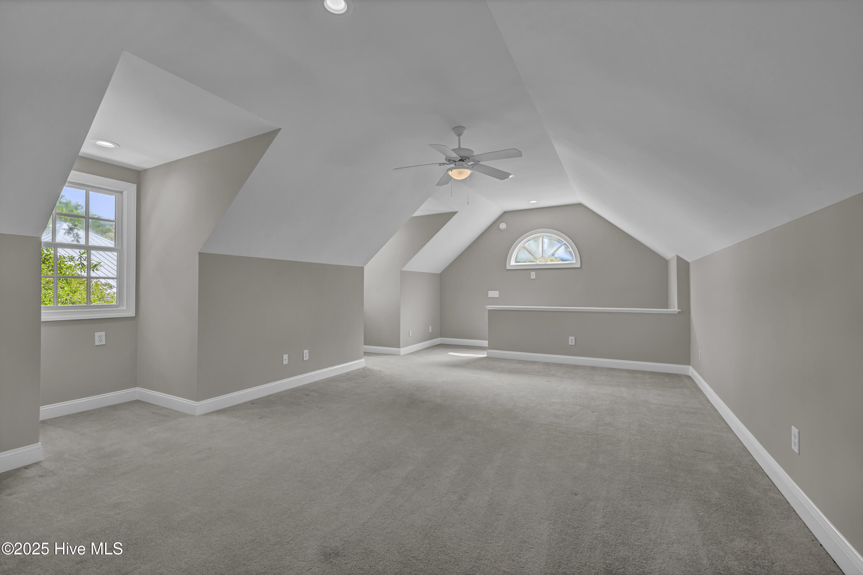 844 Arboretum Drive Property Photo 43