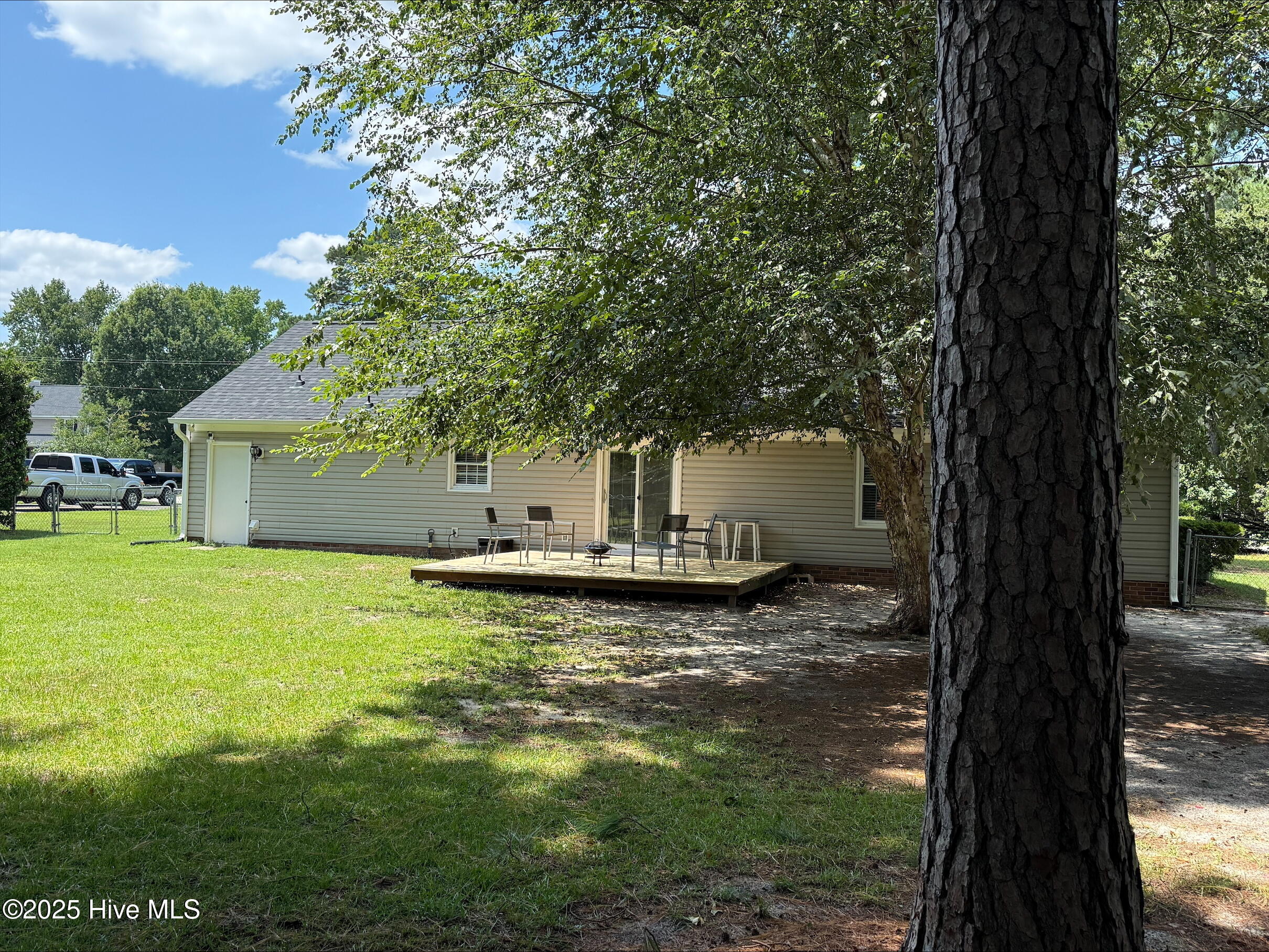 306 Goldleaf Drive Property Photo 35