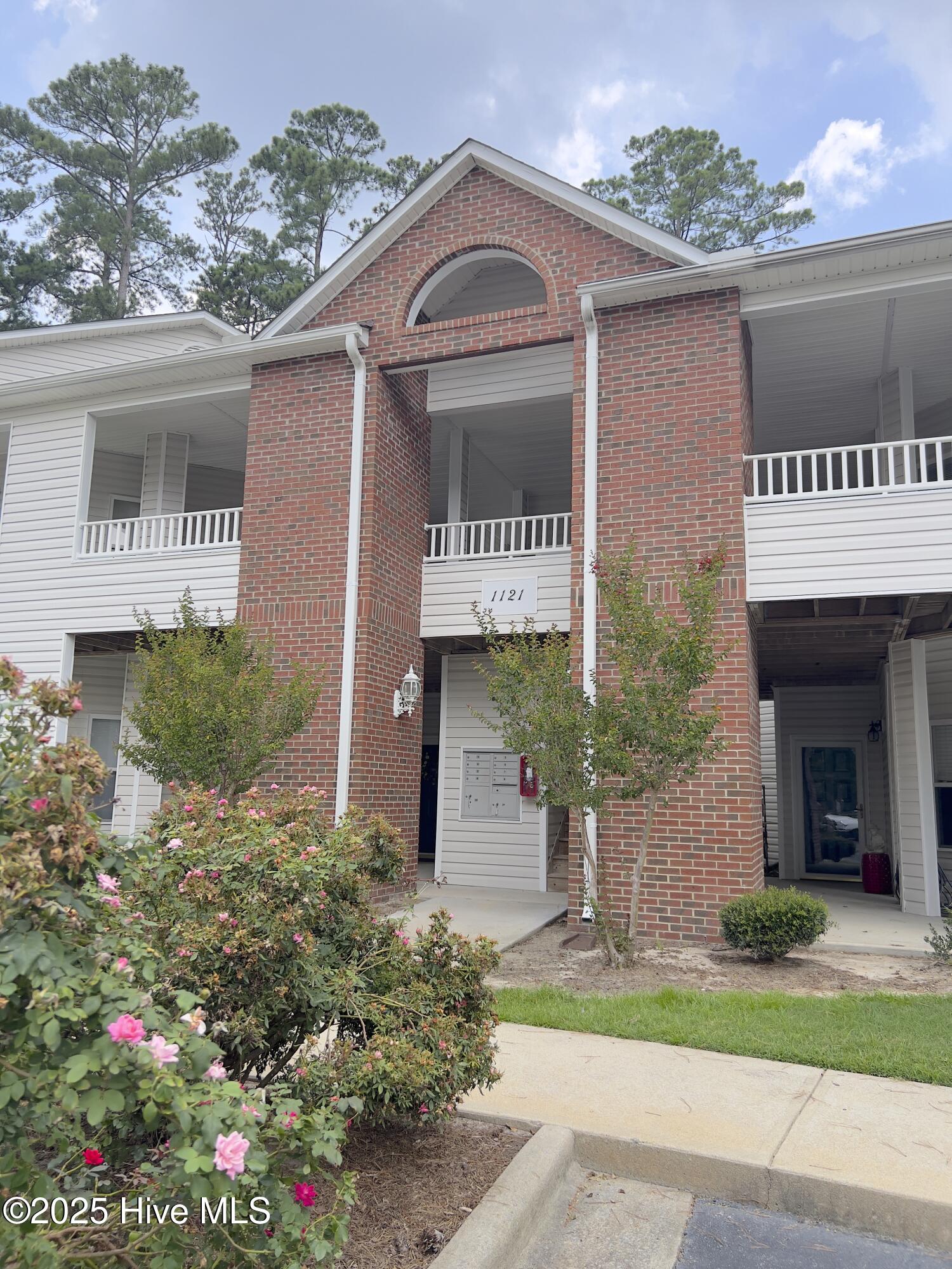 1121 Turtle Creek Road F Property Photo 1