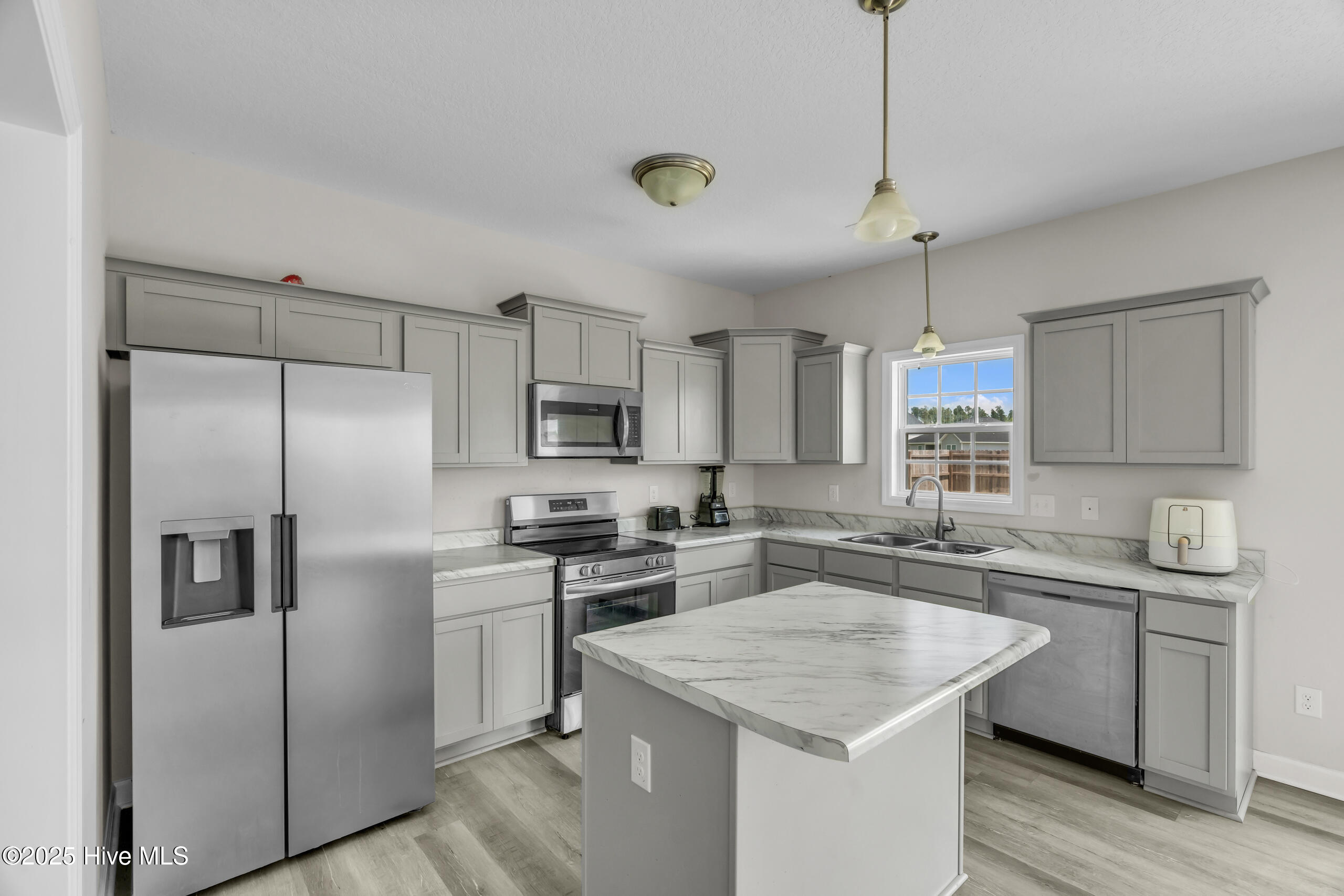 1115 Carteret Manor Drive Property Photo 18
