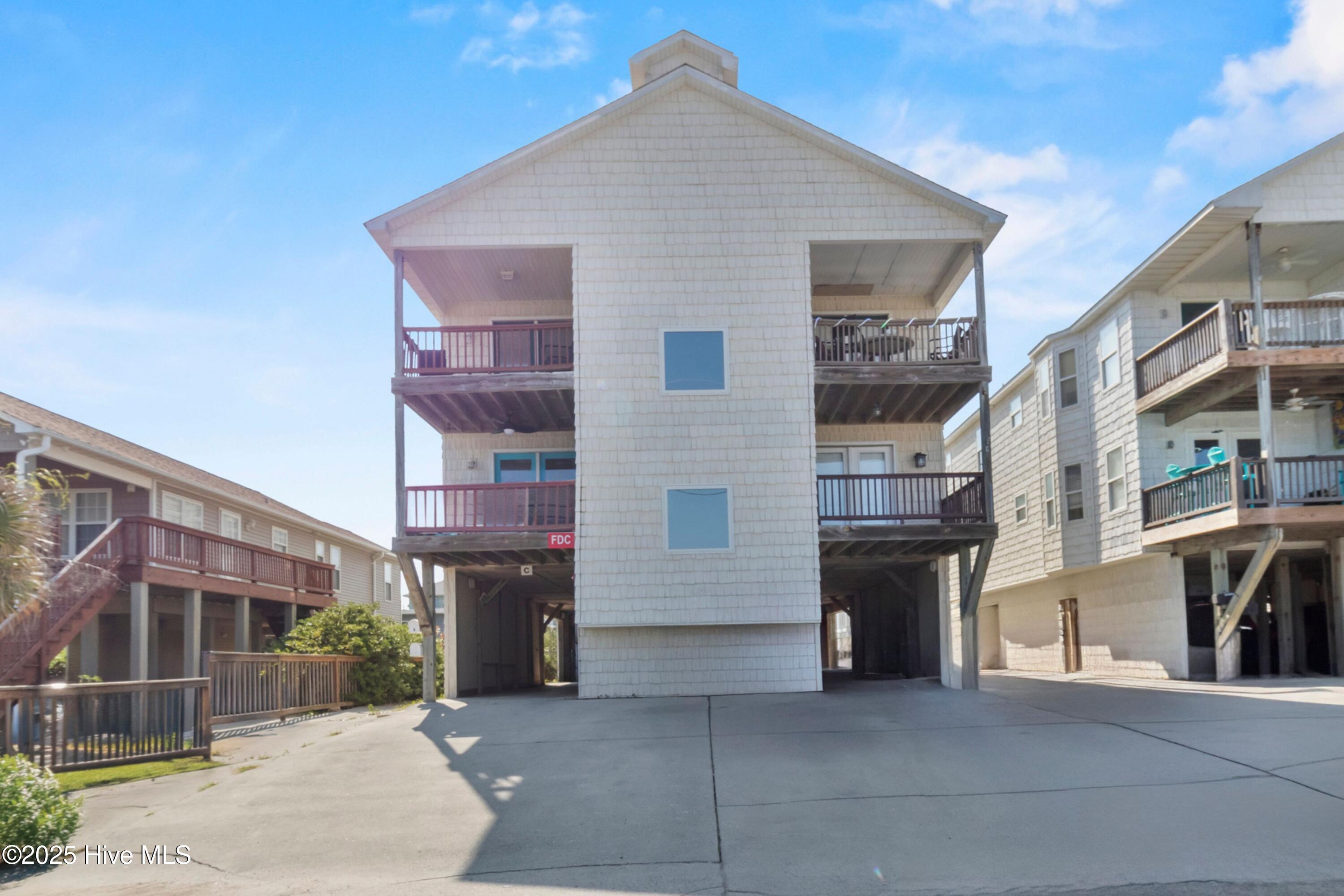 1711 Carolina Beach Avenue Unit B Property Photo 1