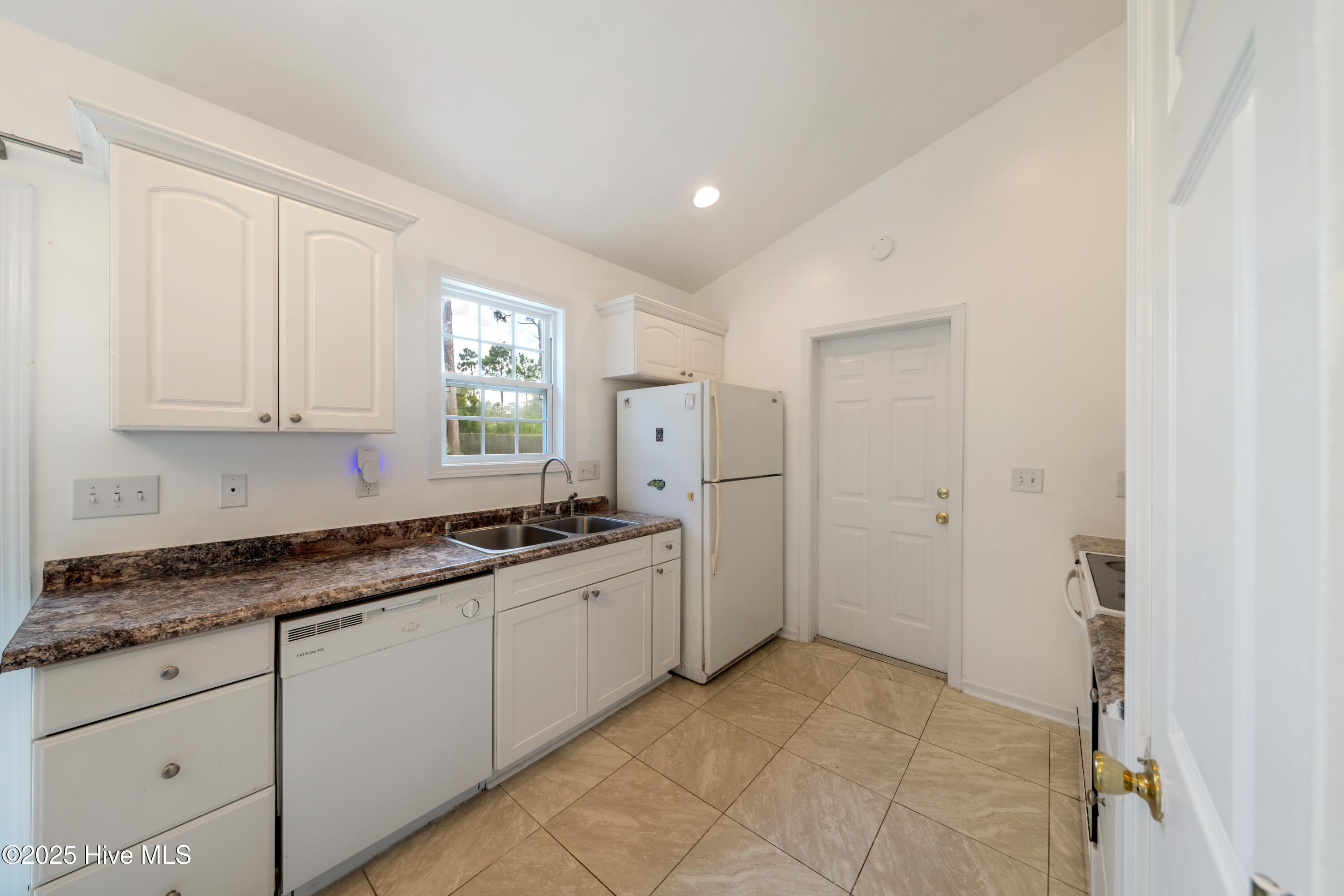 32 S Shelby Road Property Photo 13