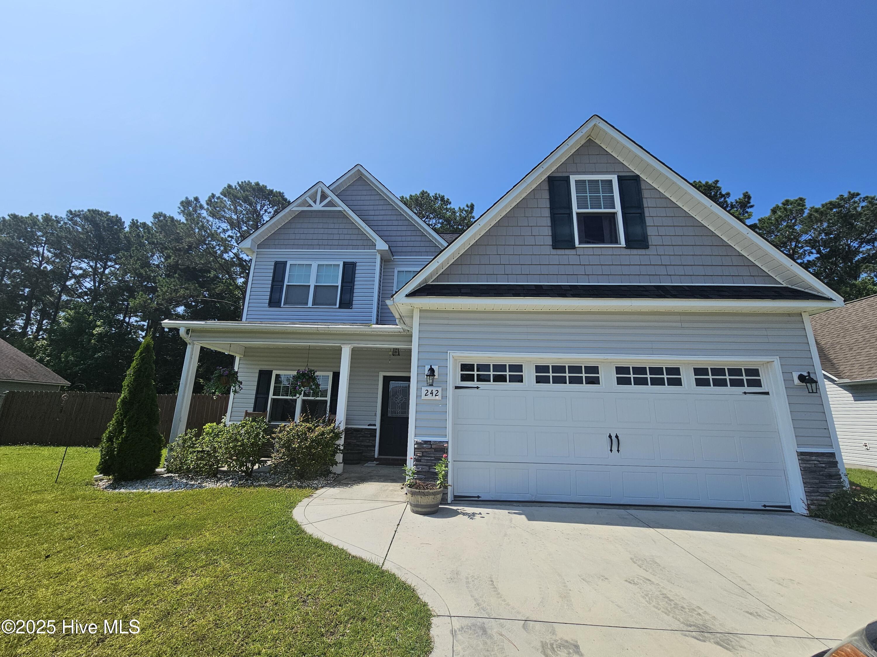 242 Breakwater Drive Property Photo 1