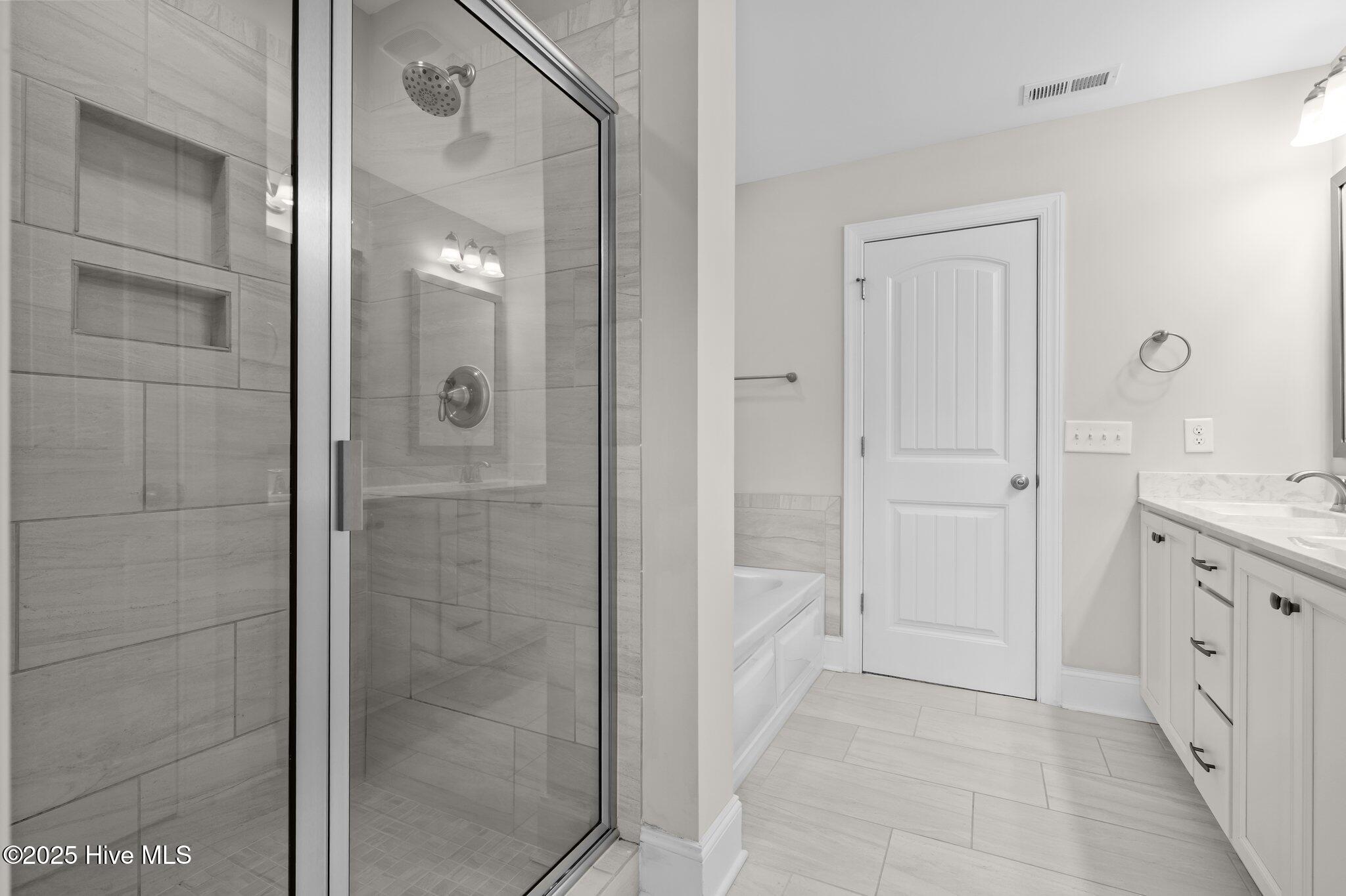 830 Winston Pines Drive Property Photo 32