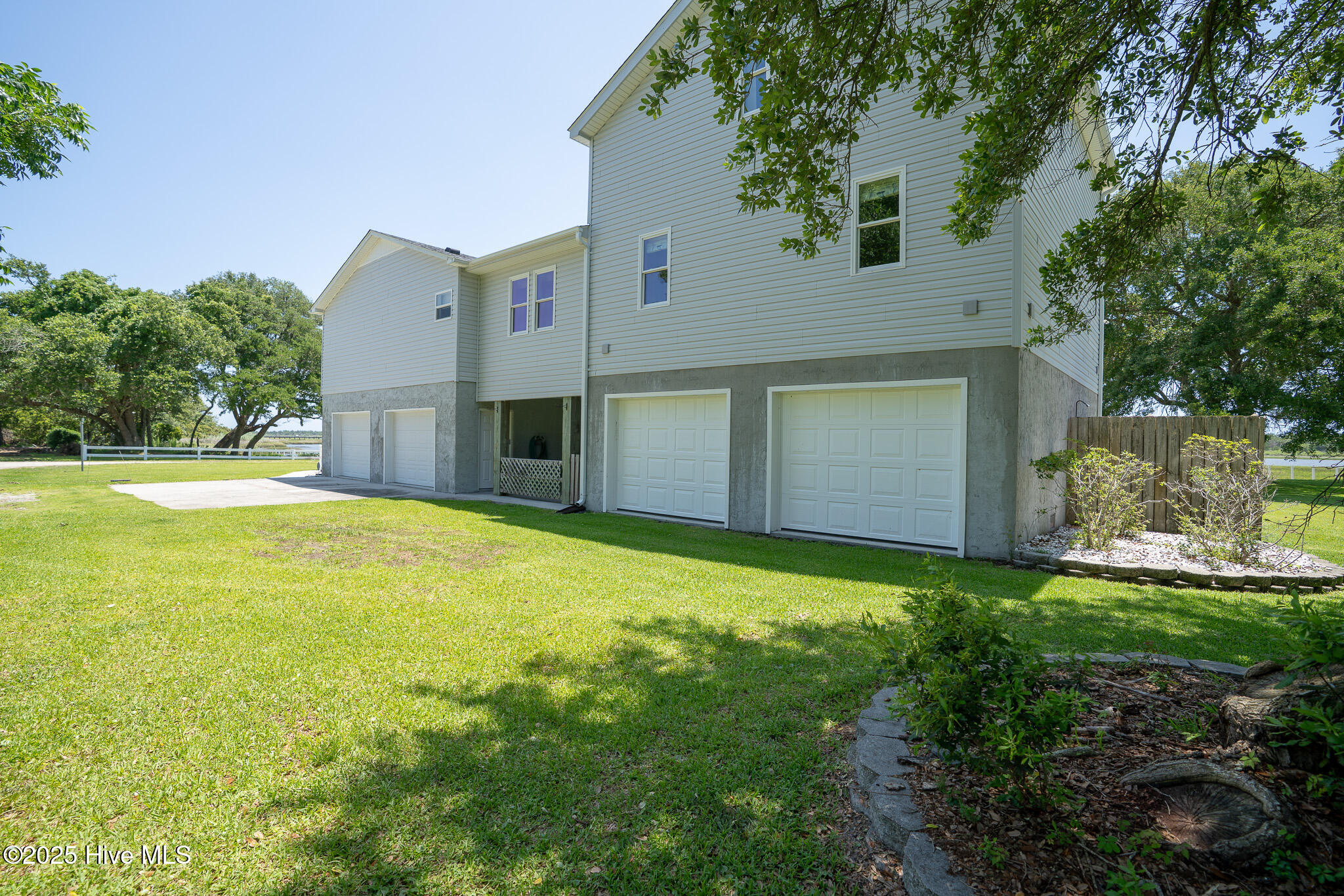 101 Hamilton Lane Property Photo 9
