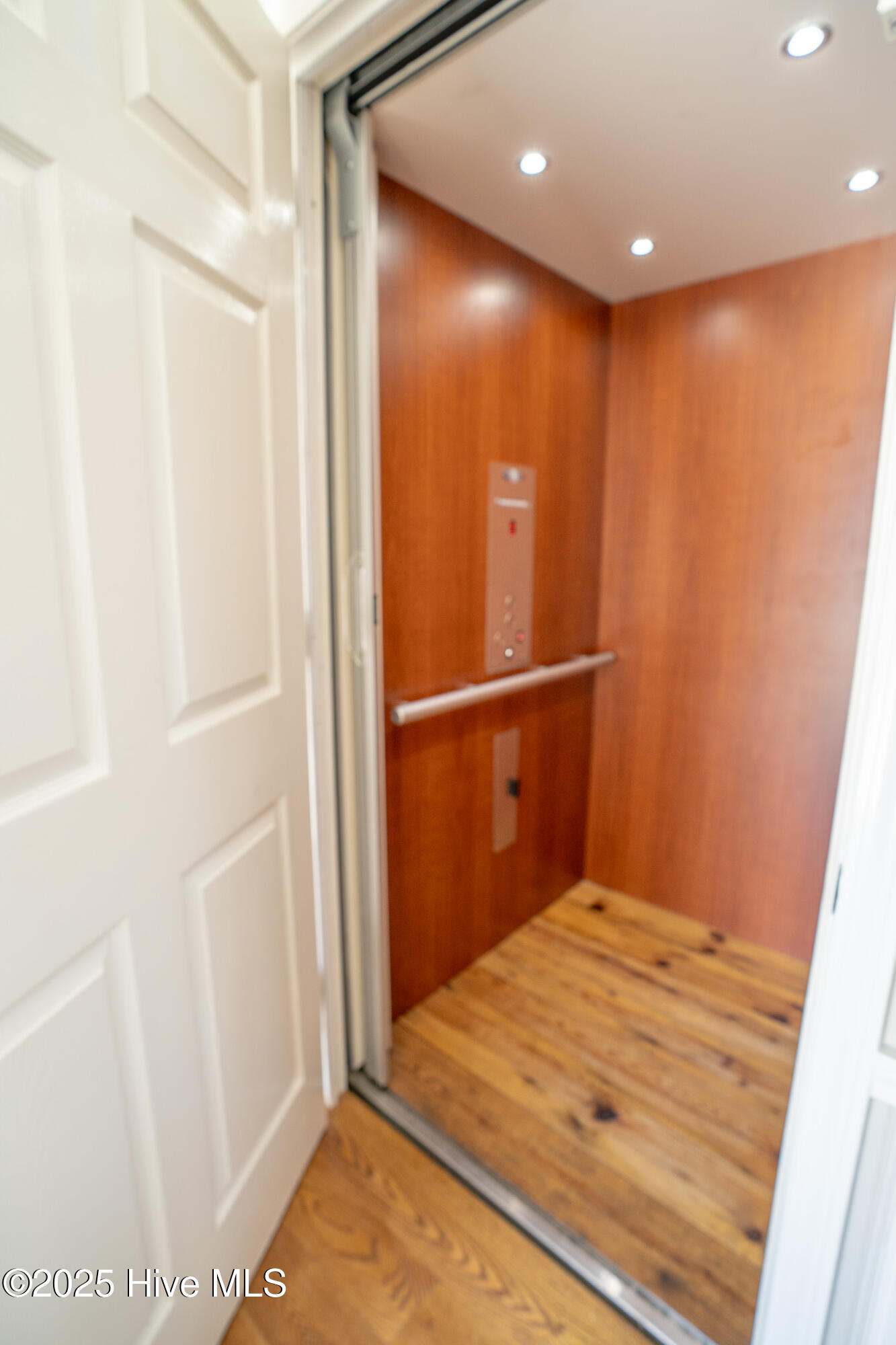 101 Hamilton Lane Property Photo 17