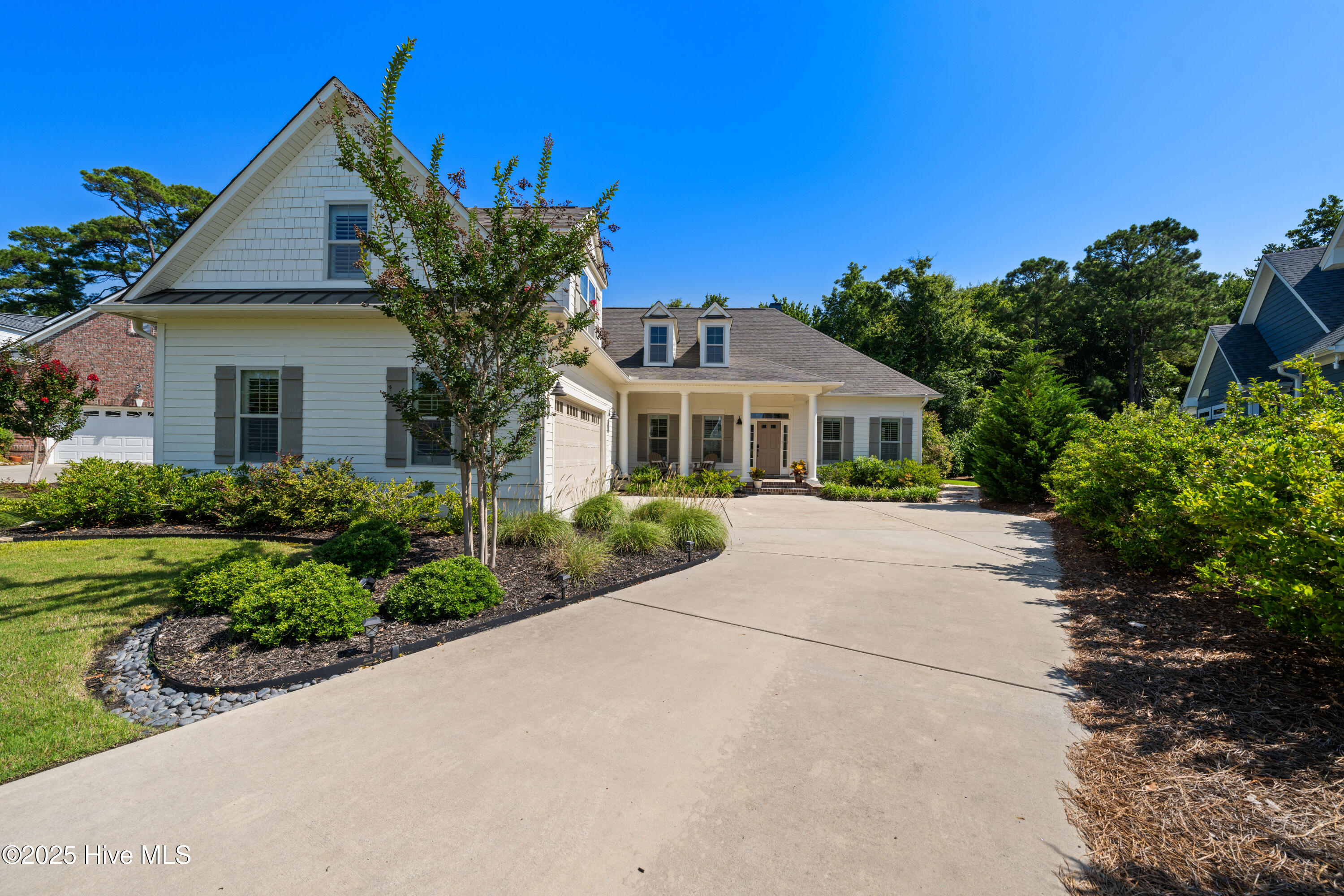 2675 Four Oak Road Property Photo 1