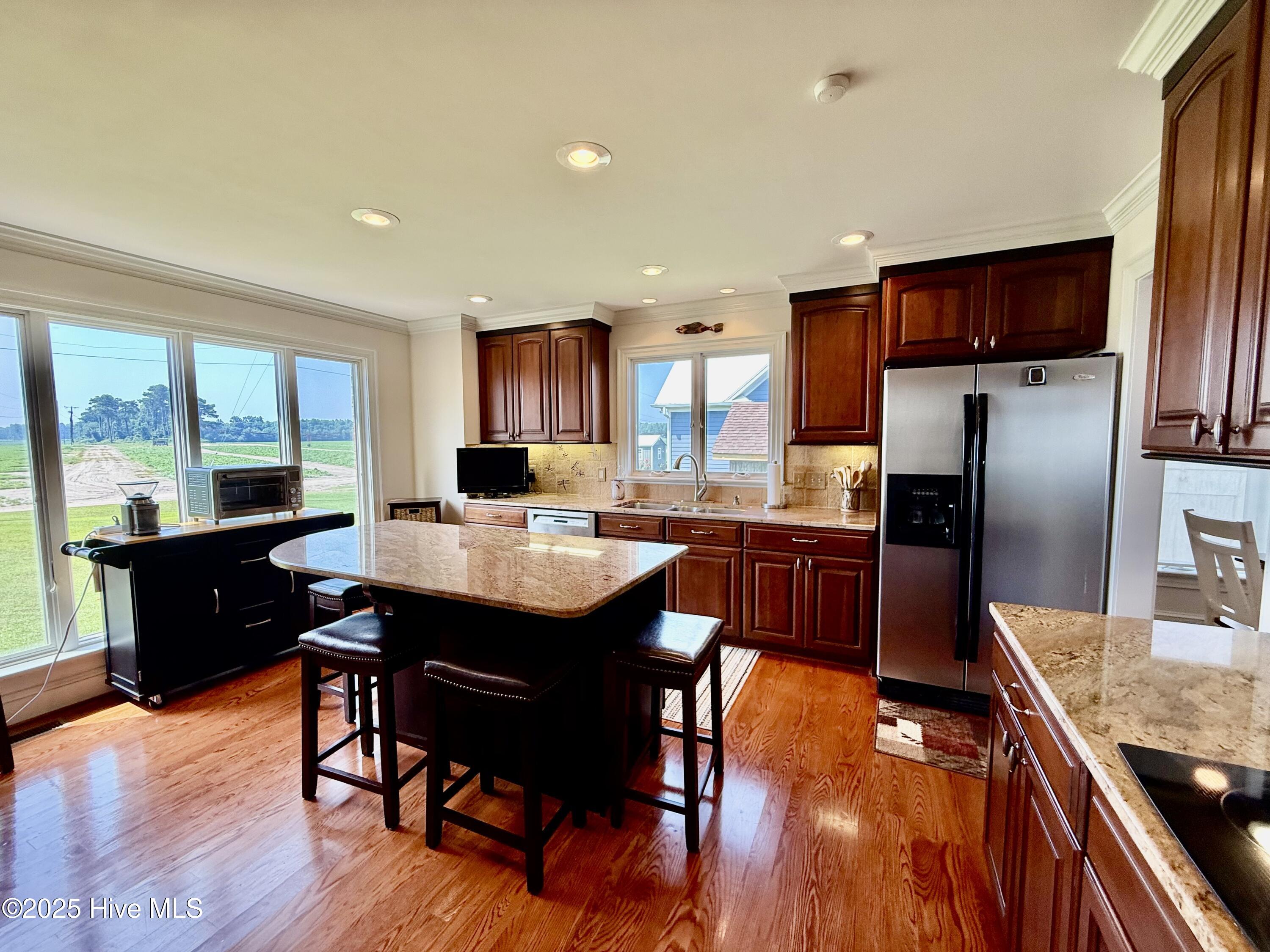 766 Learys Beach Property Photo 10
