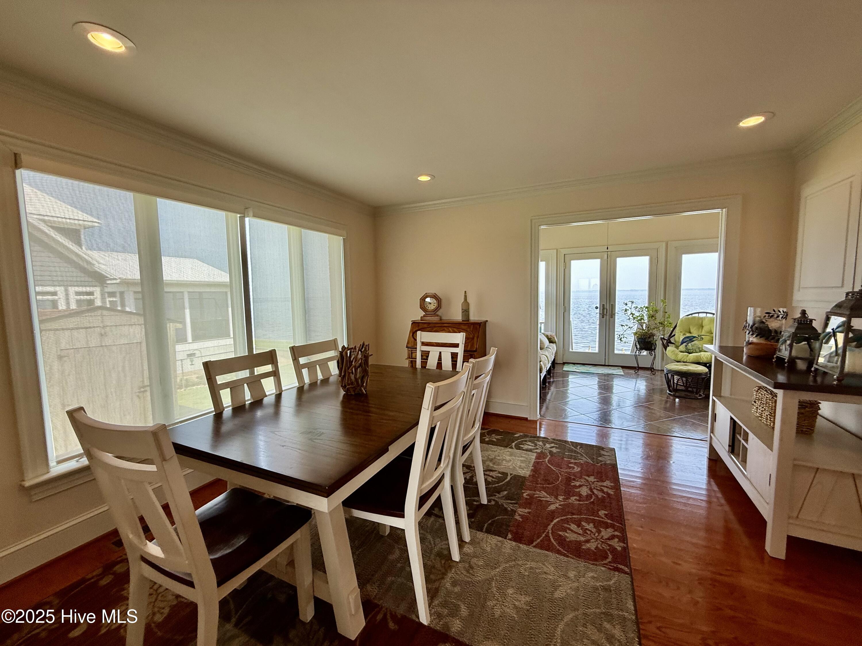 766 Learys Beach Property Photo 14