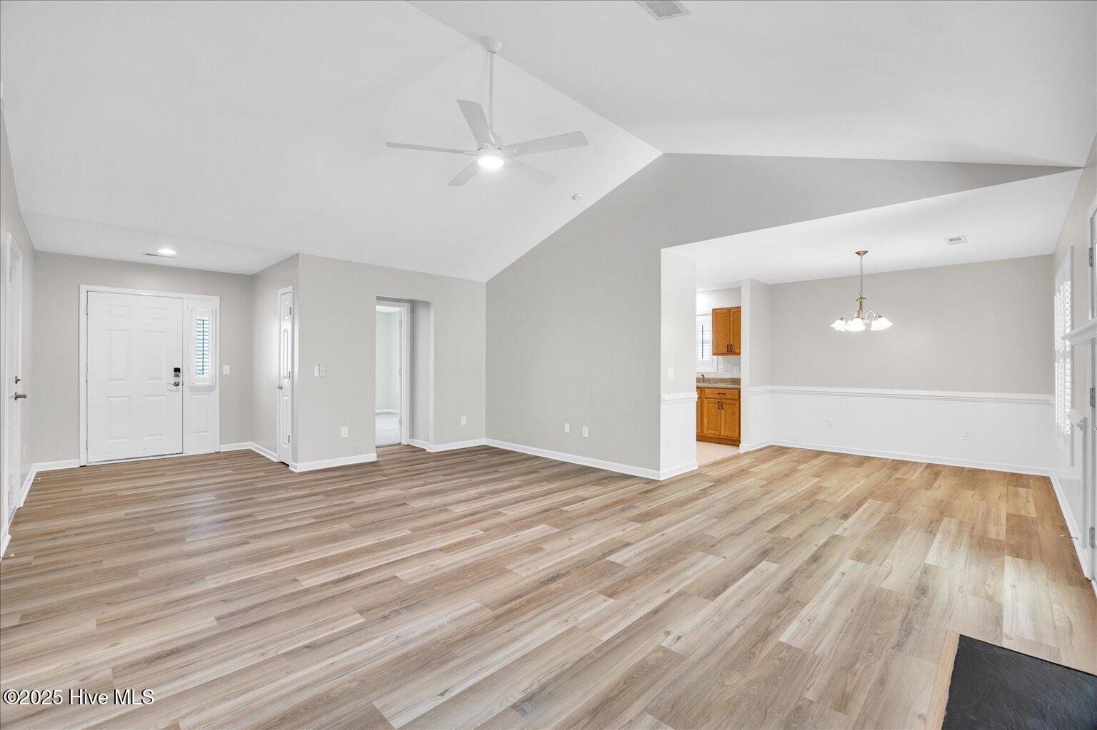 111 Yaupon Court Property Photo 5