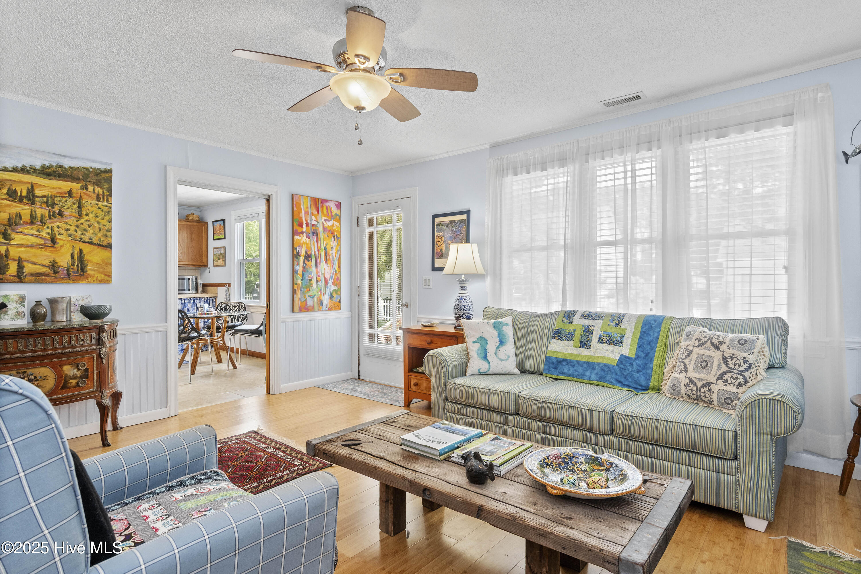 109 Sunshine Court Property Photo 13