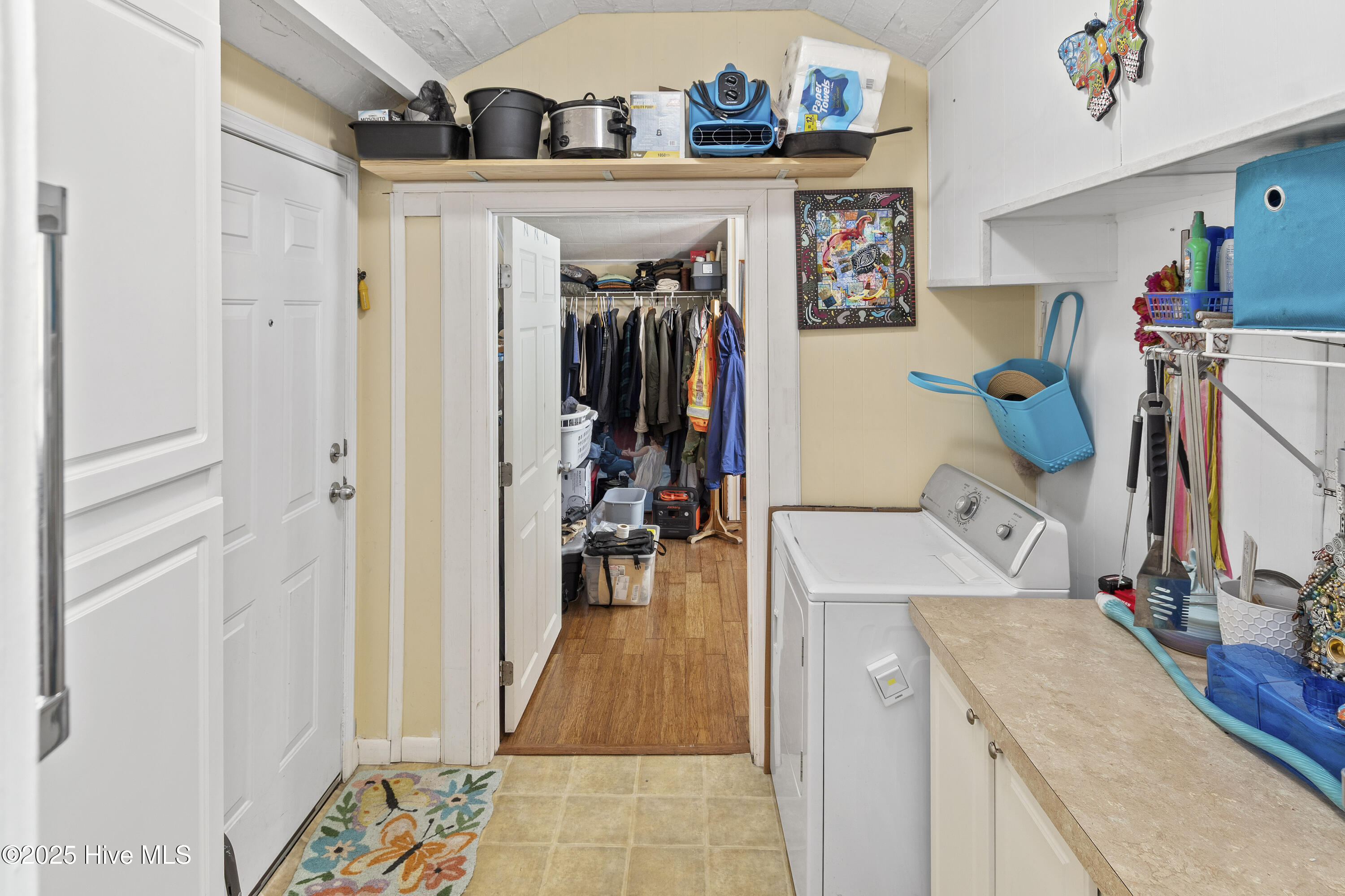 109 Sunshine Court Property Photo 27