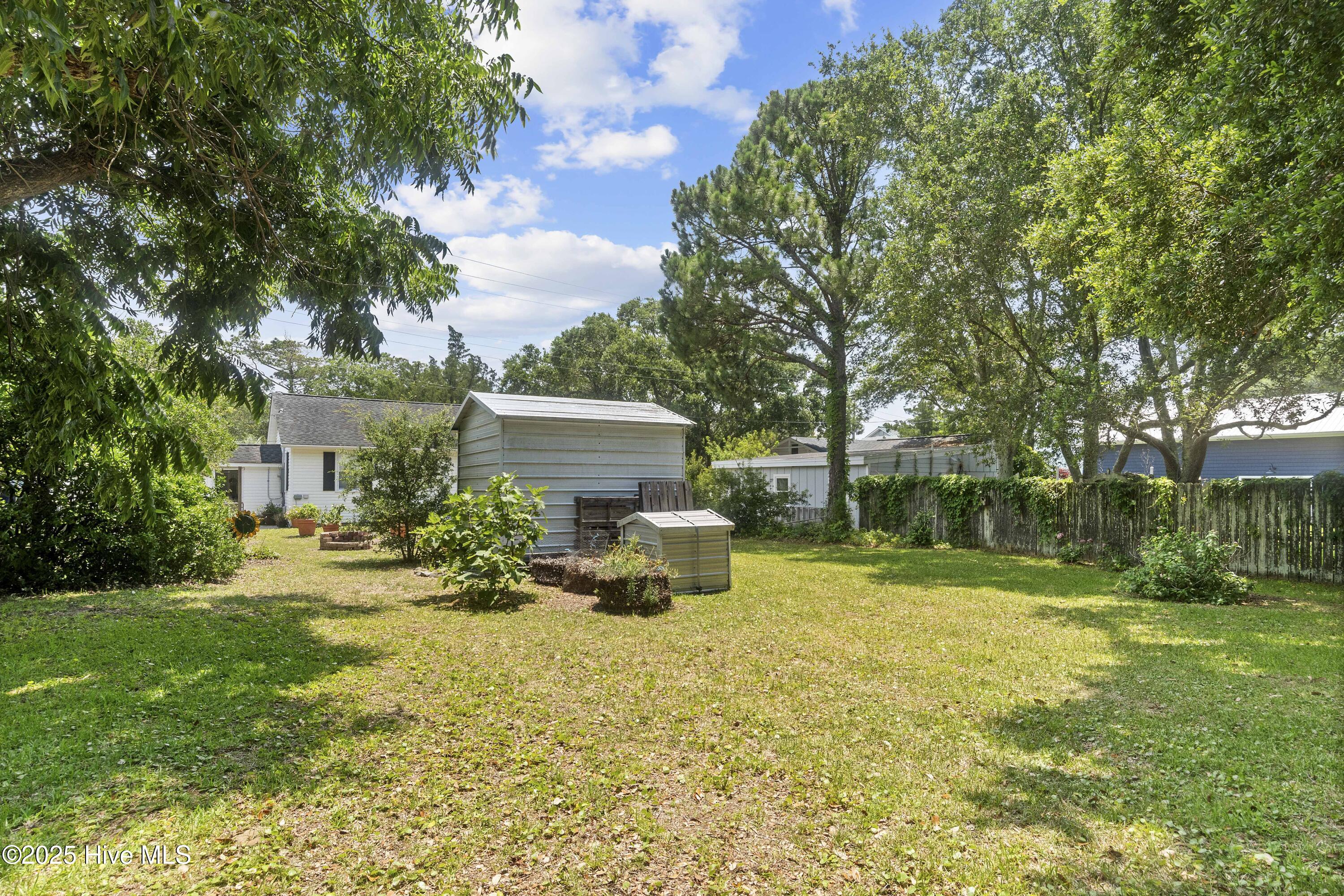 109 Sunshine Court Property Photo 41