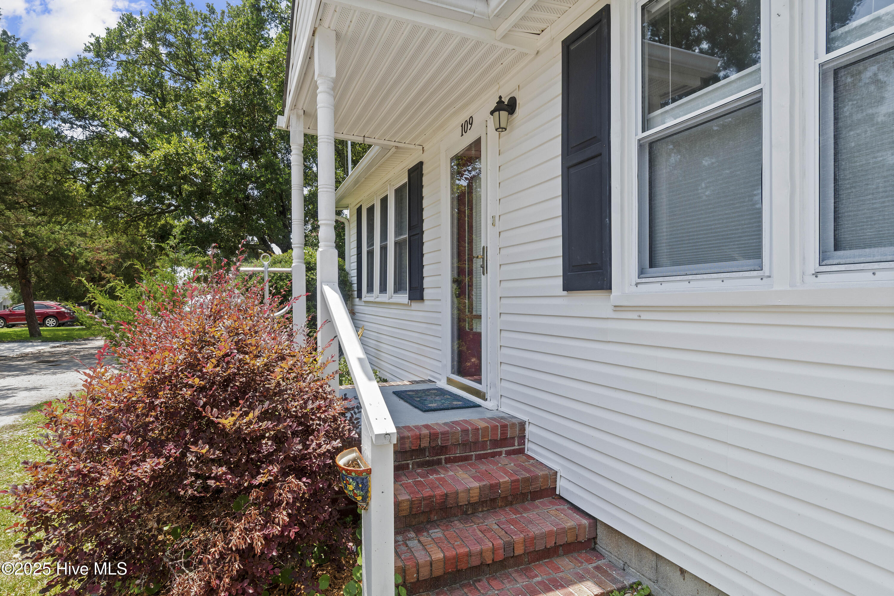 109 Sunshine Court Property Photo 48
