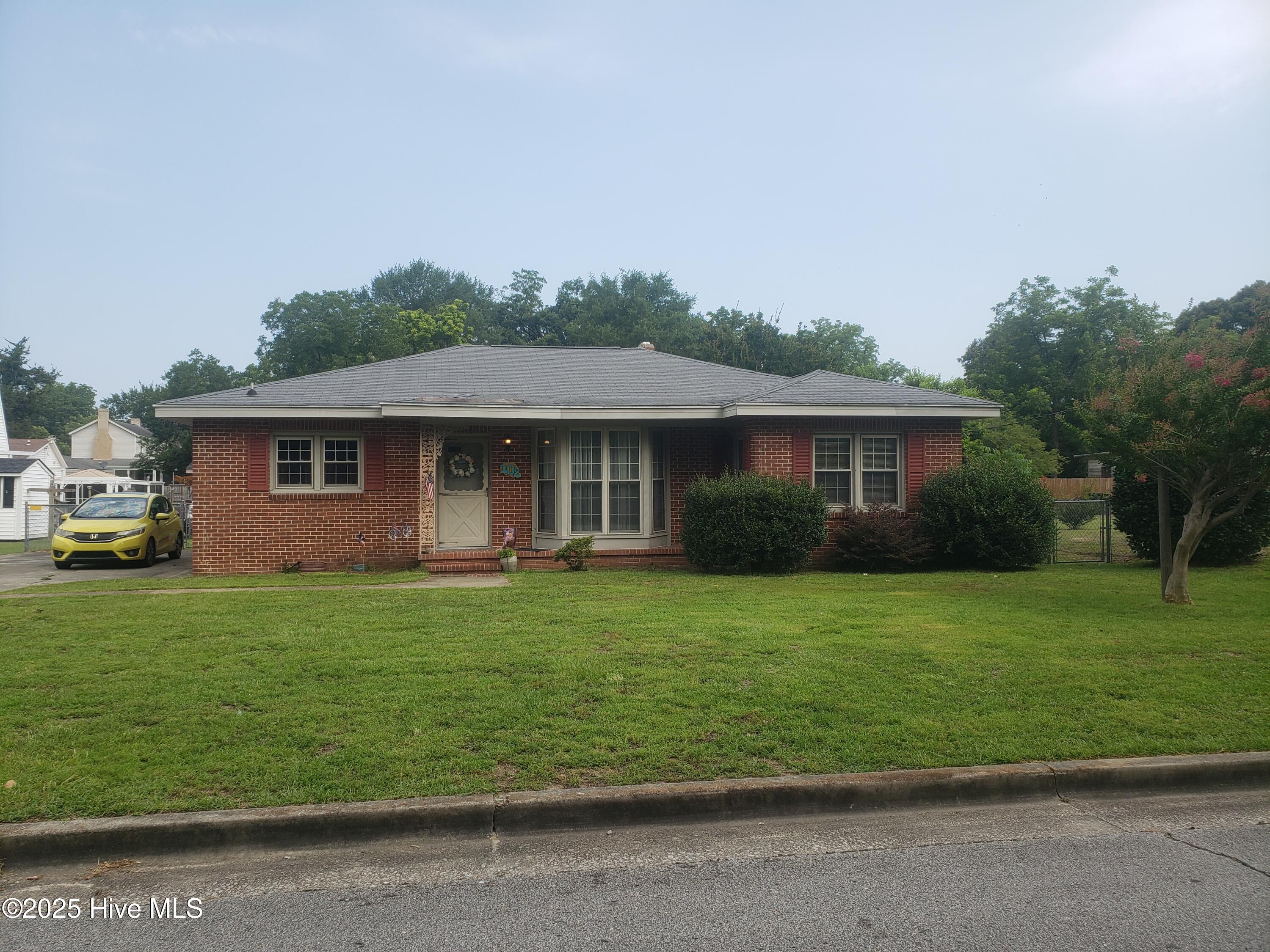 102 Bruce Street Property Photo 1