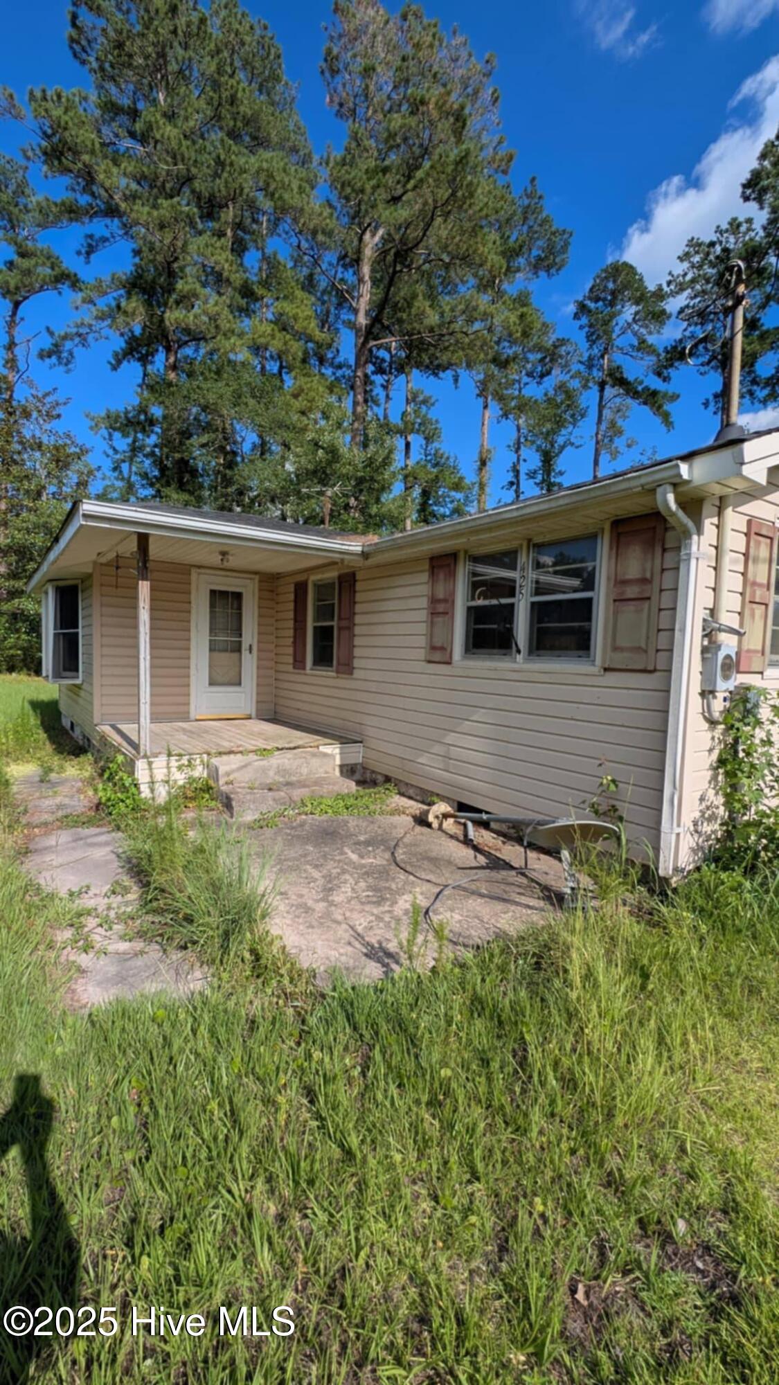 425 Barney Tyler Road Property Photo 1