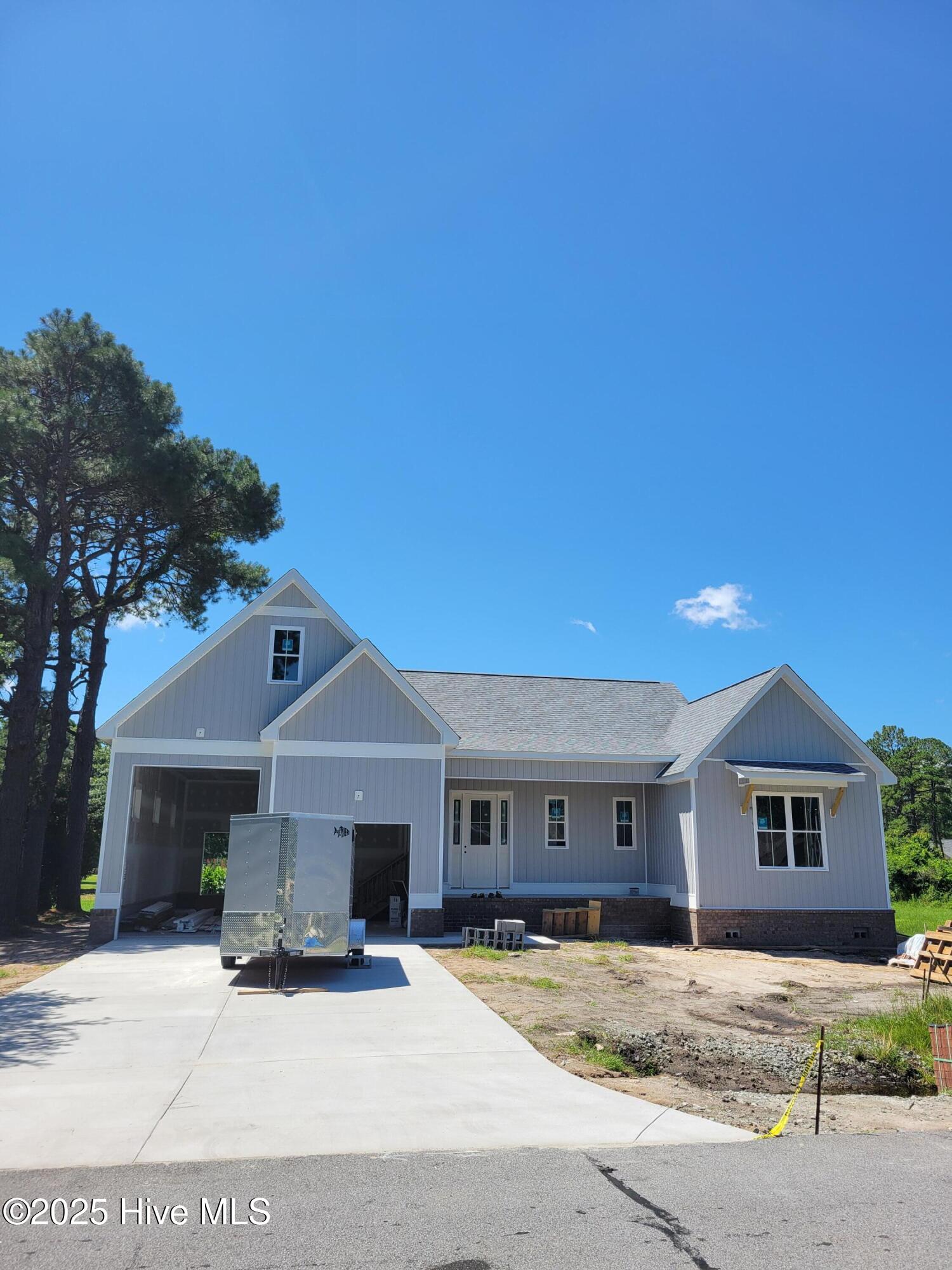2886 Fox Run Circle