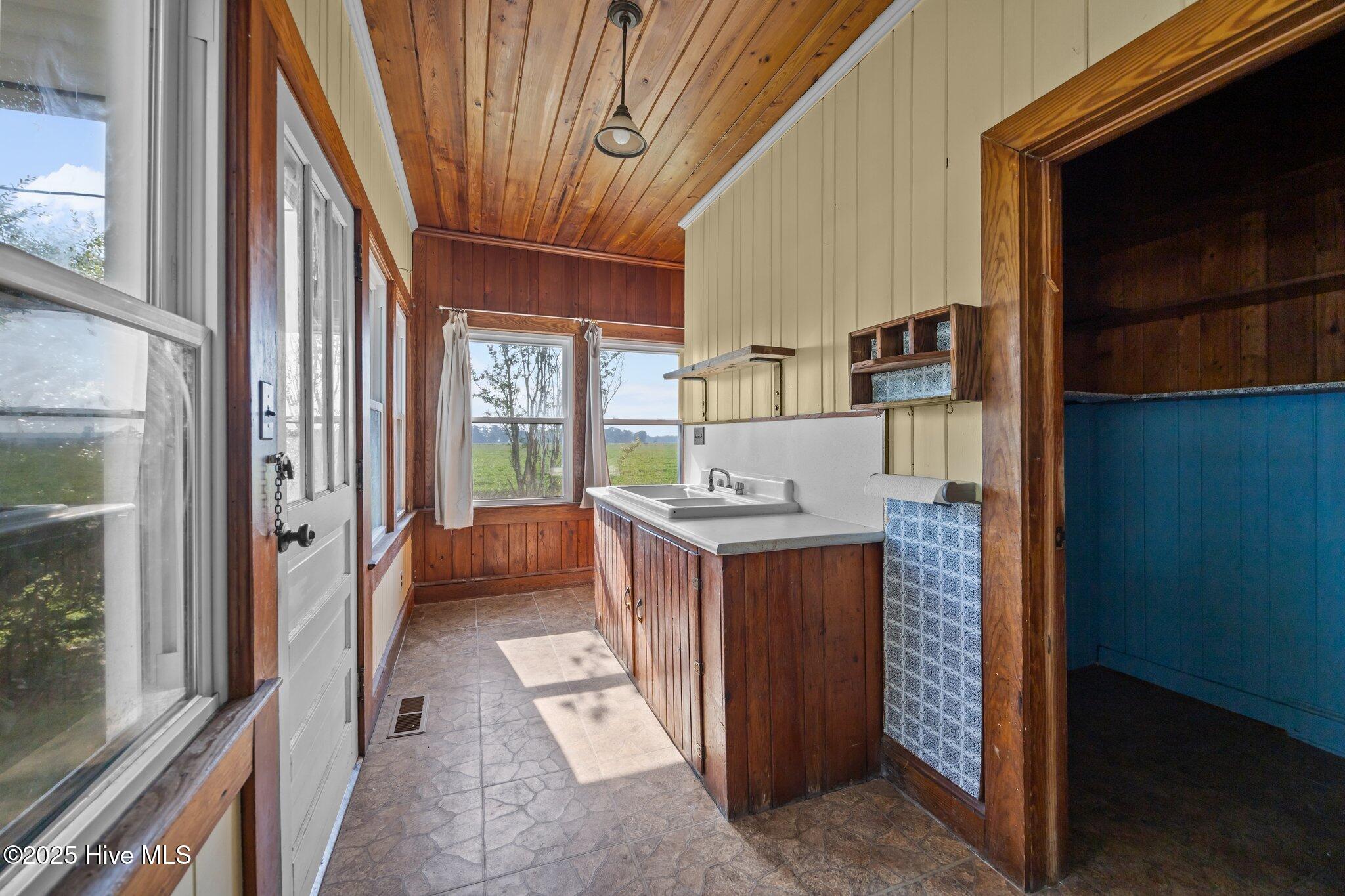 150 Sam T Lewis Lane Property Photo 10