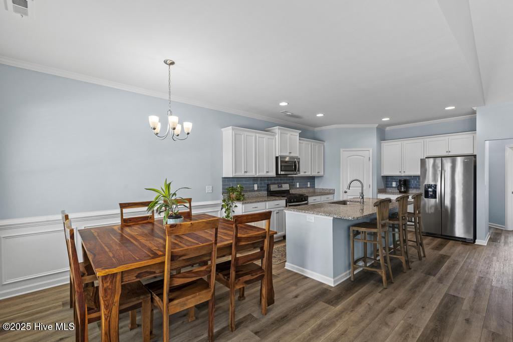 78 Violetear Ridge Property Photo 15