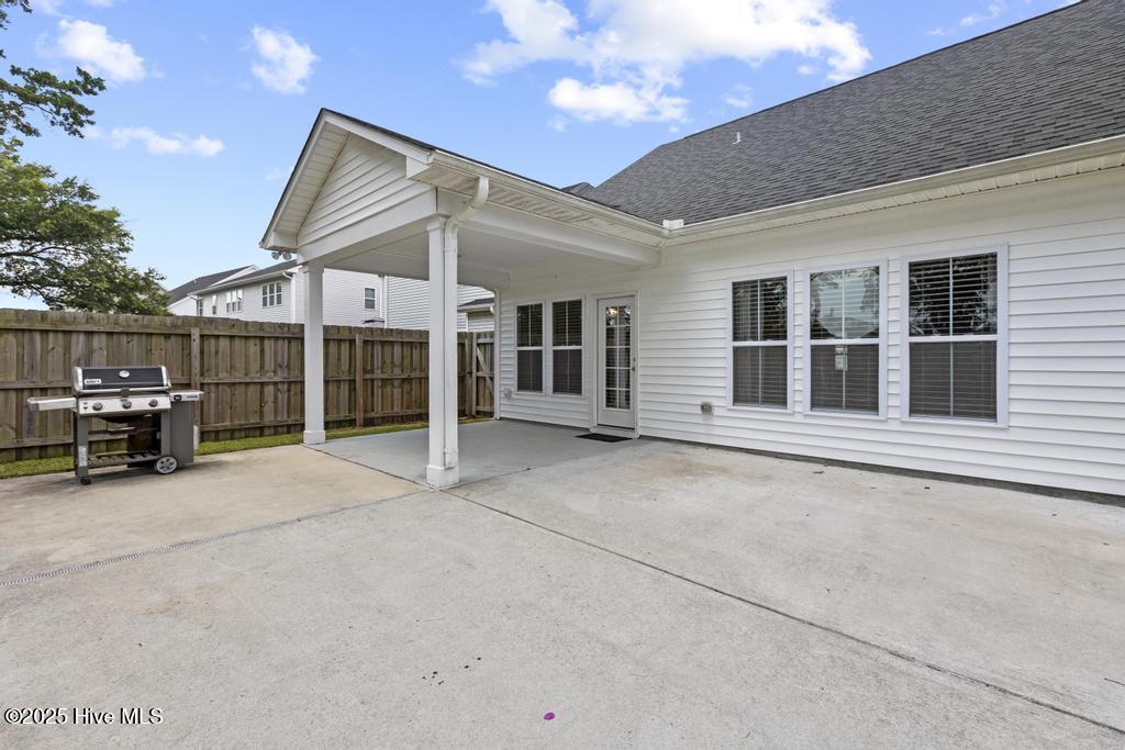 78 Violetear Ridge Property Photo 47