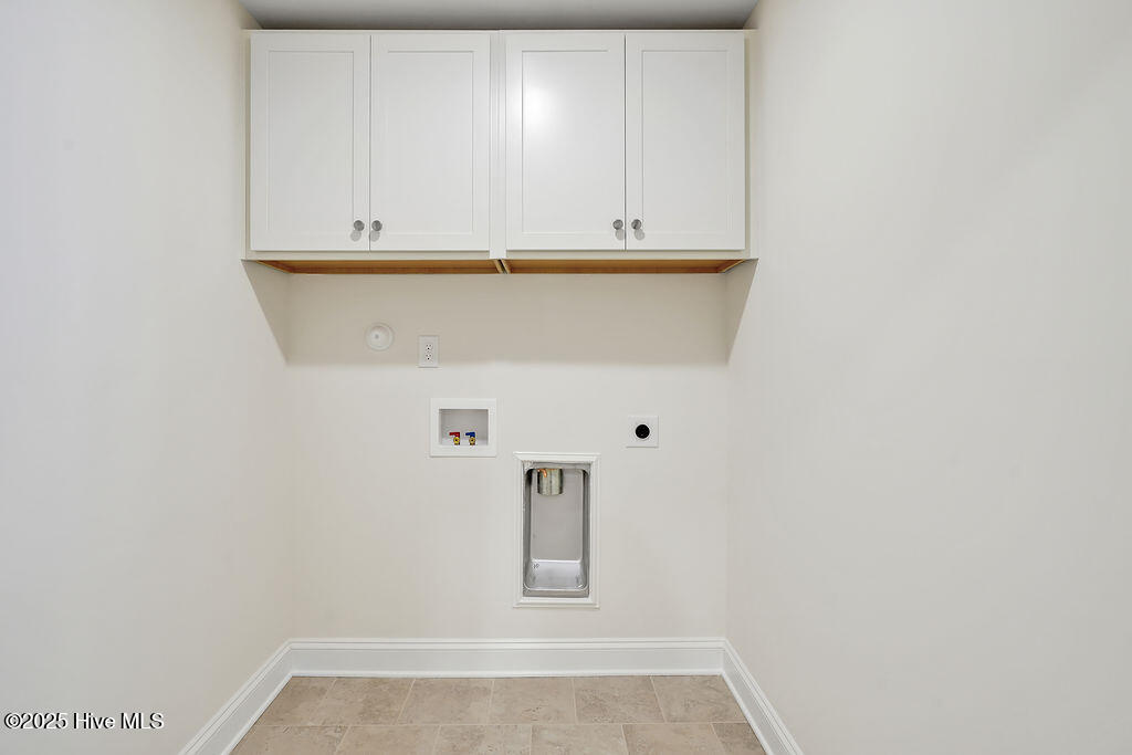 4275 Cobleskill Drive Property Photo 16