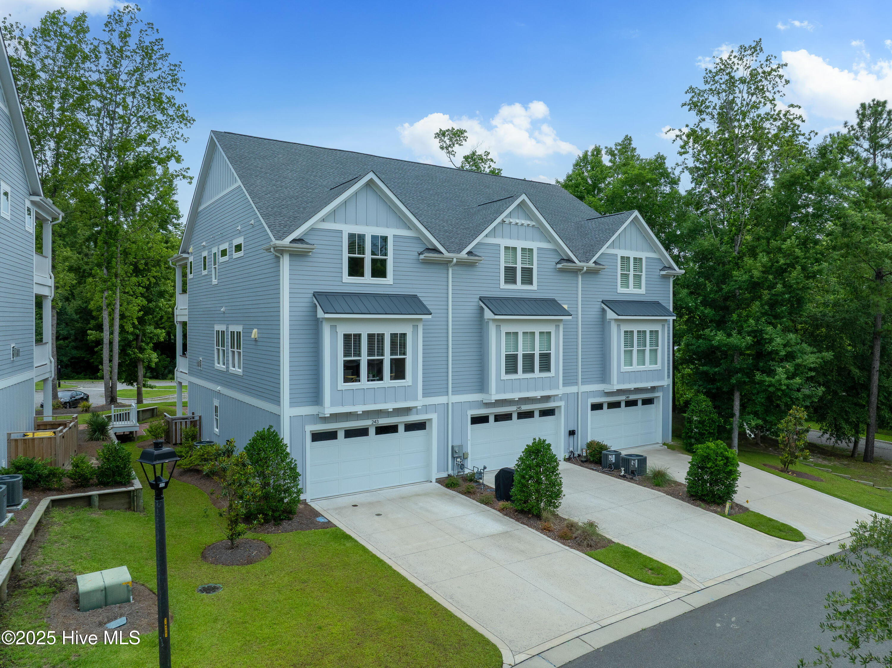 243 Sabal Pond Way Property Photo 1